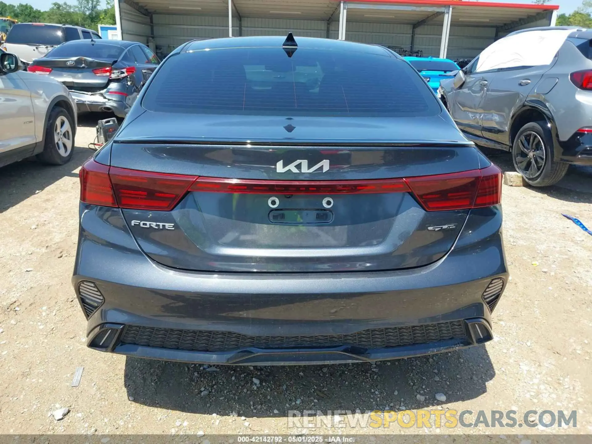 17 Фотография поврежденного автомобиля 3KPF54AD8RE715682 KIA FORTE 2024