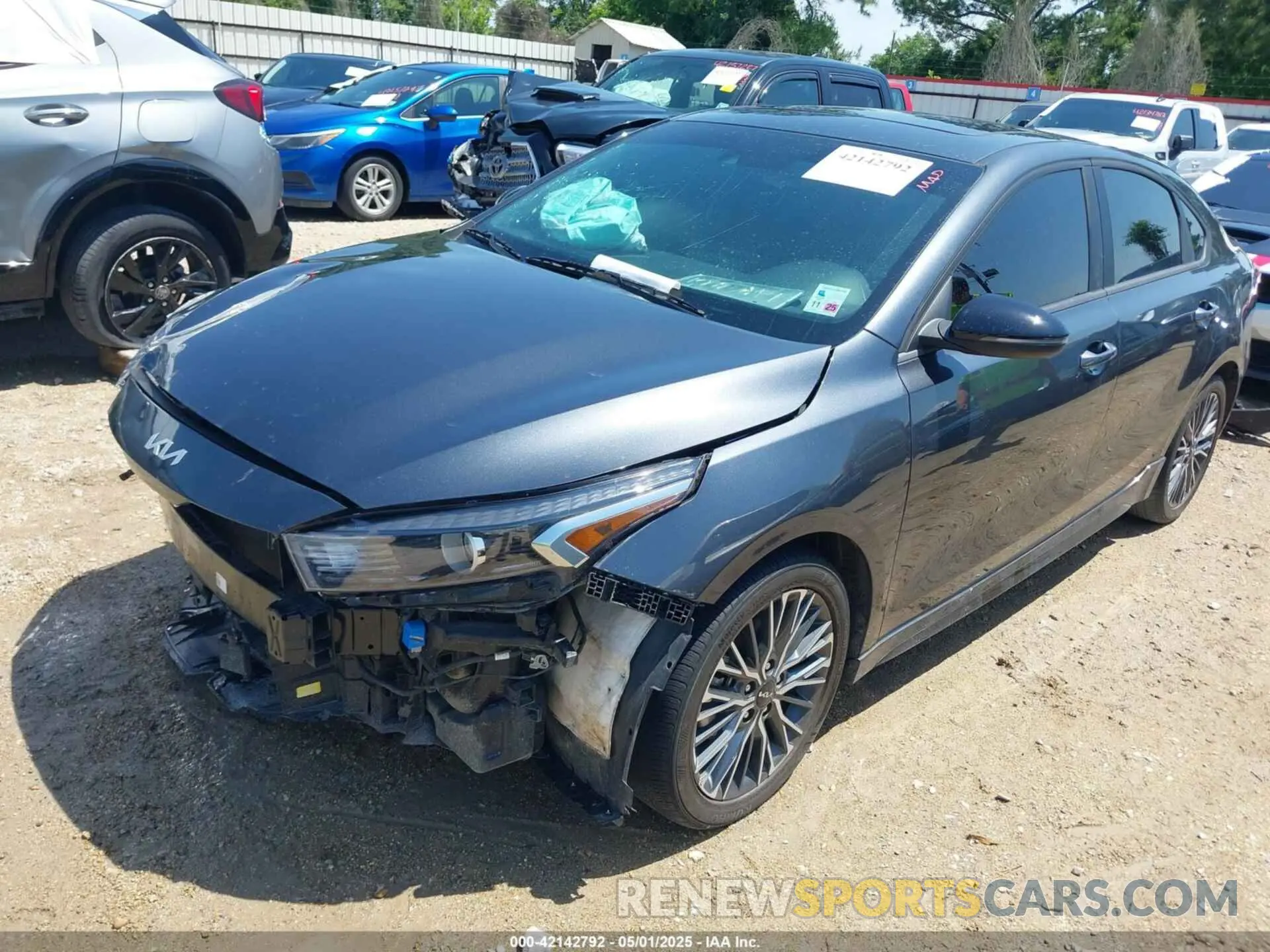 2 Фотография поврежденного автомобиля 3KPF54AD8RE715682 KIA FORTE 2024