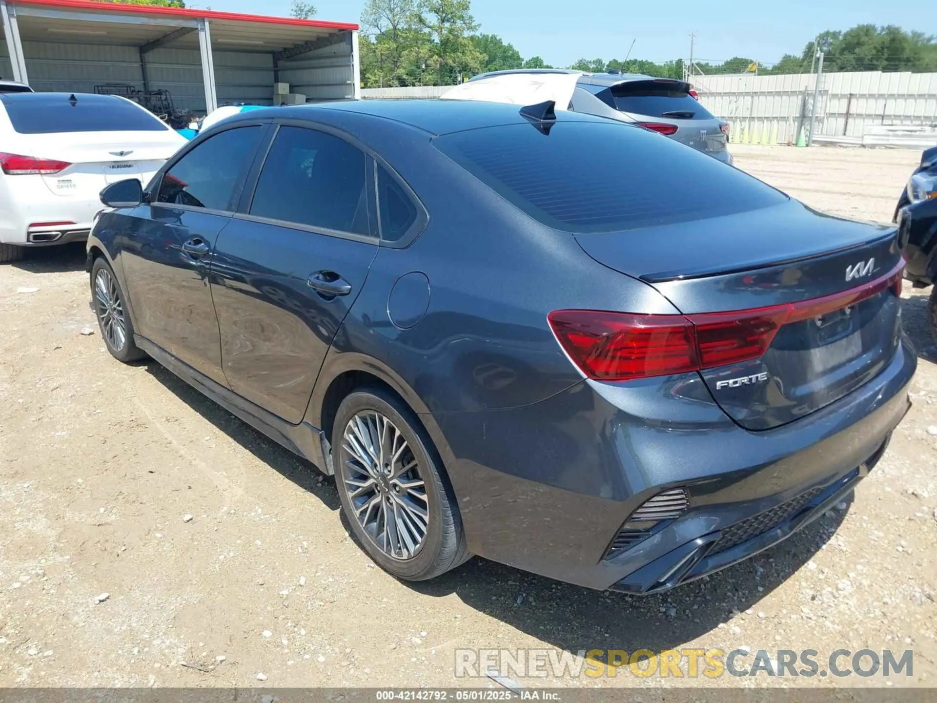 3 Фотография поврежденного автомобиля 3KPF54AD8RE715682 KIA FORTE 2024