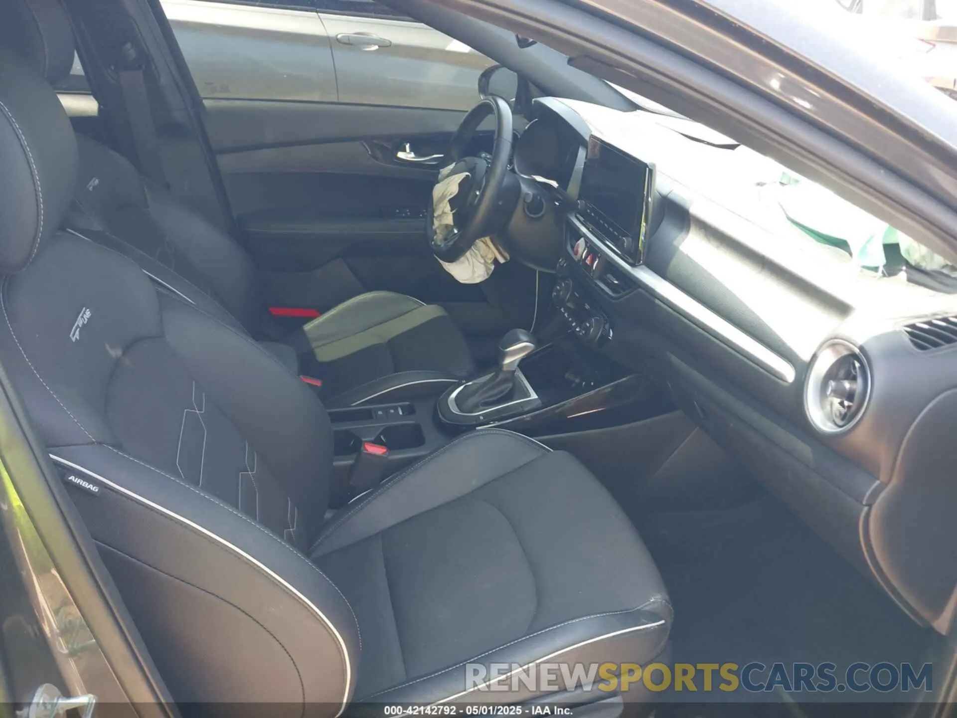 5 Фотография поврежденного автомобиля 3KPF54AD8RE715682 KIA FORTE 2024