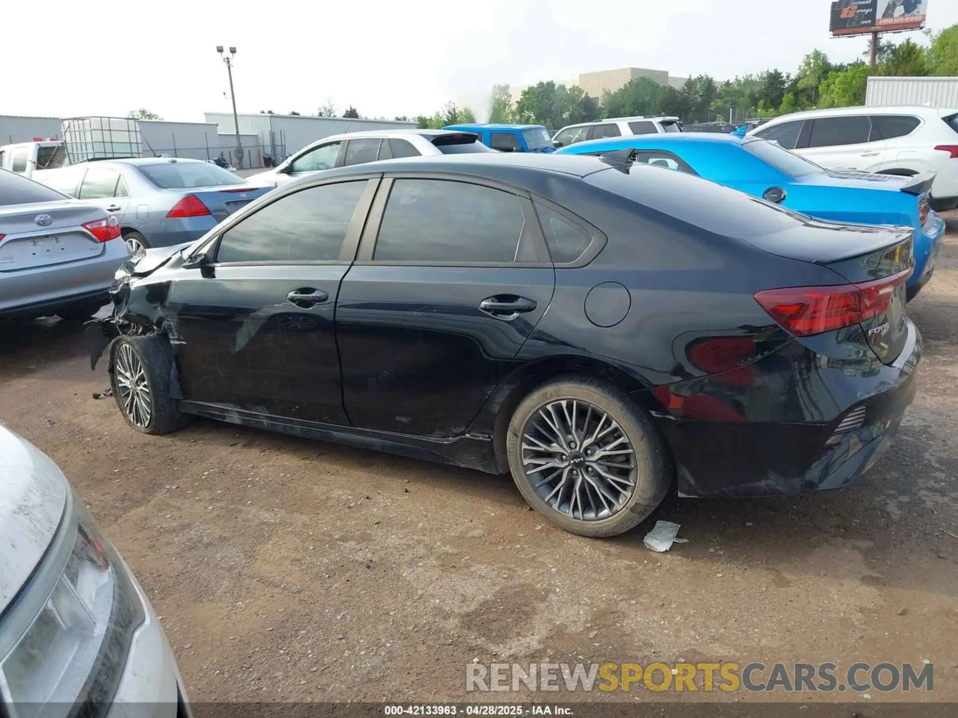 15 Photograph of a damaged car 3KPF54AD8RE716248 KIA FORTE 2024