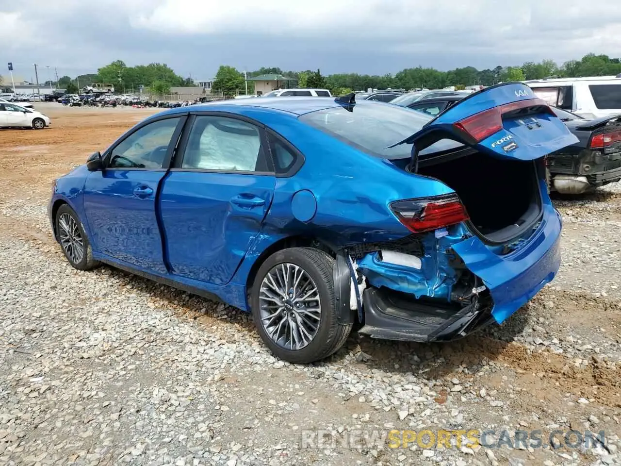 2 Фотография поврежденного автомобиля 3KPF54AD8RE719439 KIA FORTE 2024