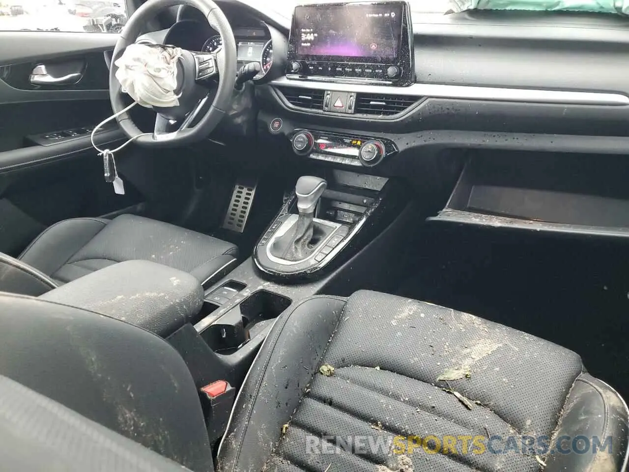 8 Фотография поврежденного автомобиля 3KPF54AD8RE791838 KIA FORTE 2024