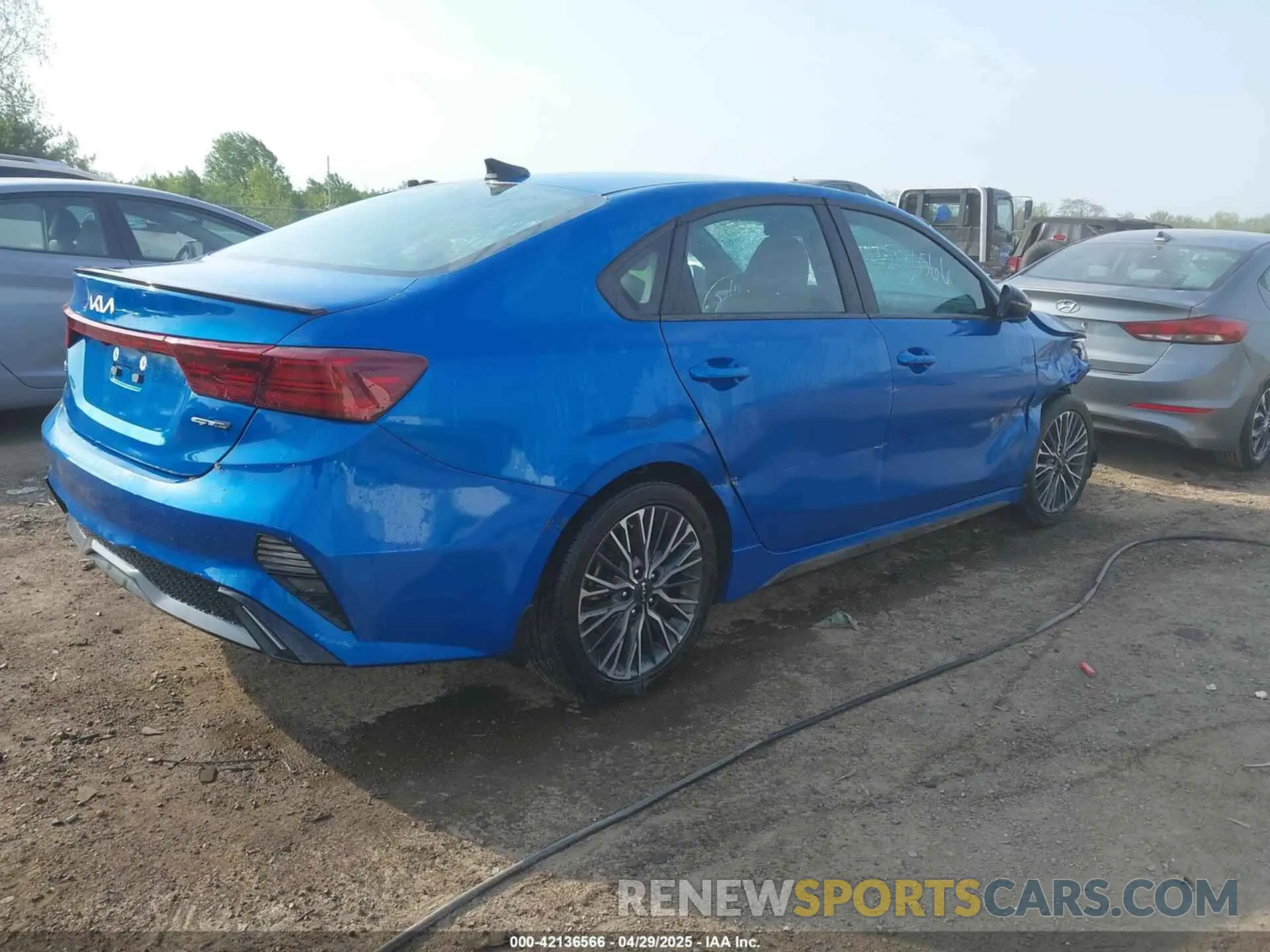 4 Фотография поврежденного автомобиля 3KPF54AD9RE703122 KIA FORTE 2024