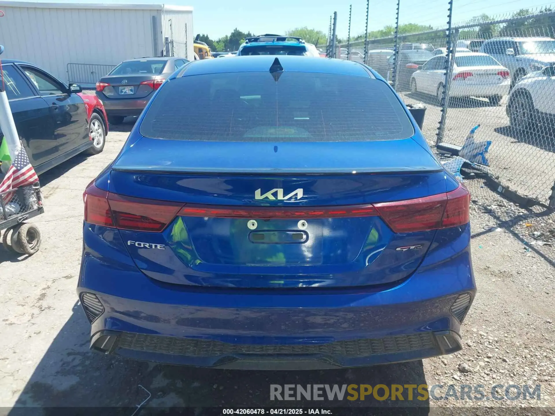 16 Photograph of a damaged car 3KPF54AD9RE764941 KIA FORTE 2024