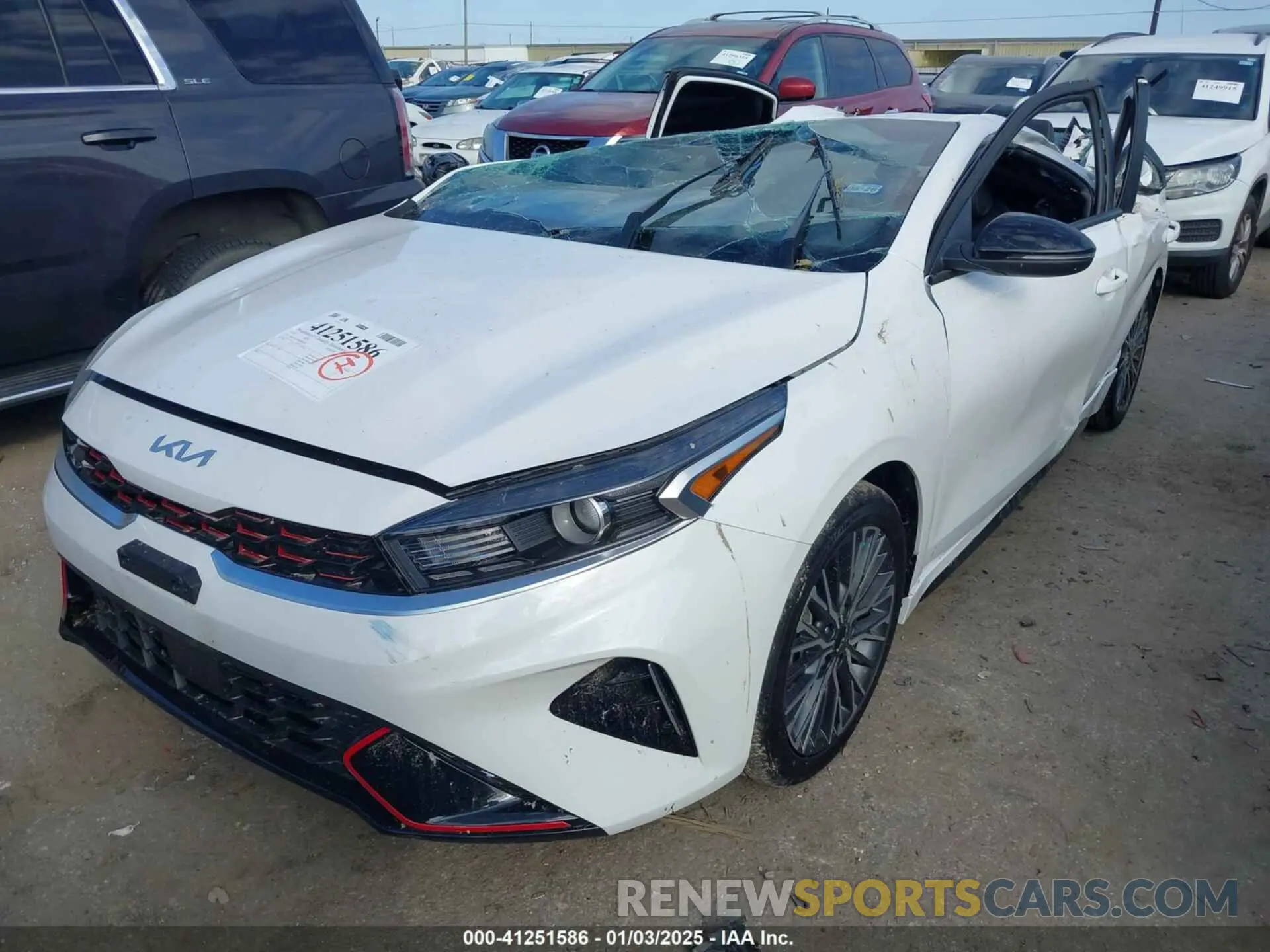 2 Фотография поврежденного автомобиля 3KPF54AD9RE804192 KIA FORTE 2024