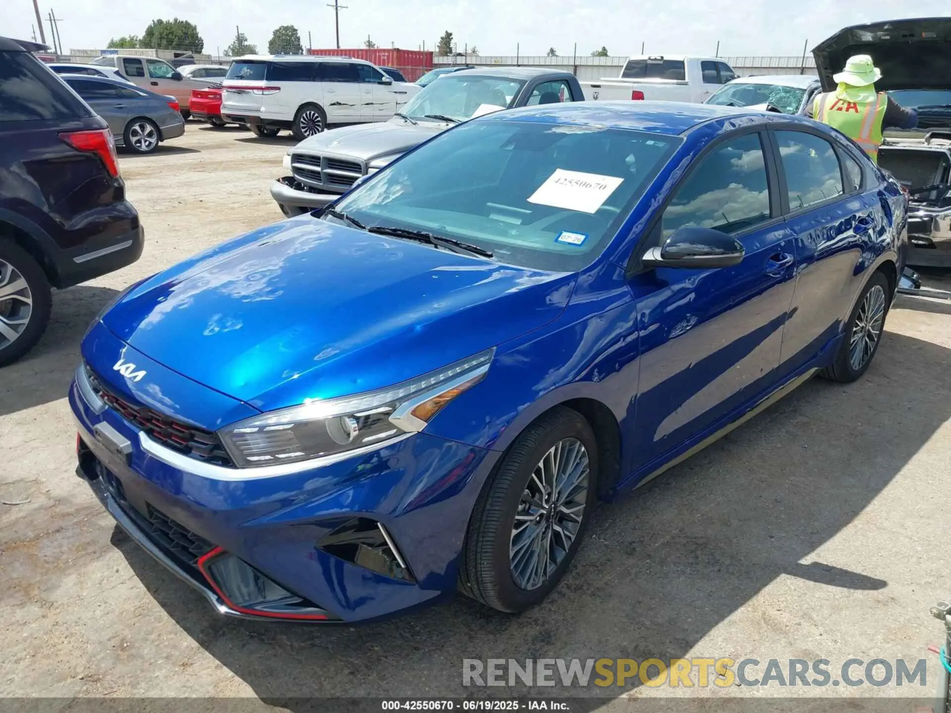 2 Фотография поврежденного автомобиля 3KPF54AD9RE807478 KIA FORTE 2024