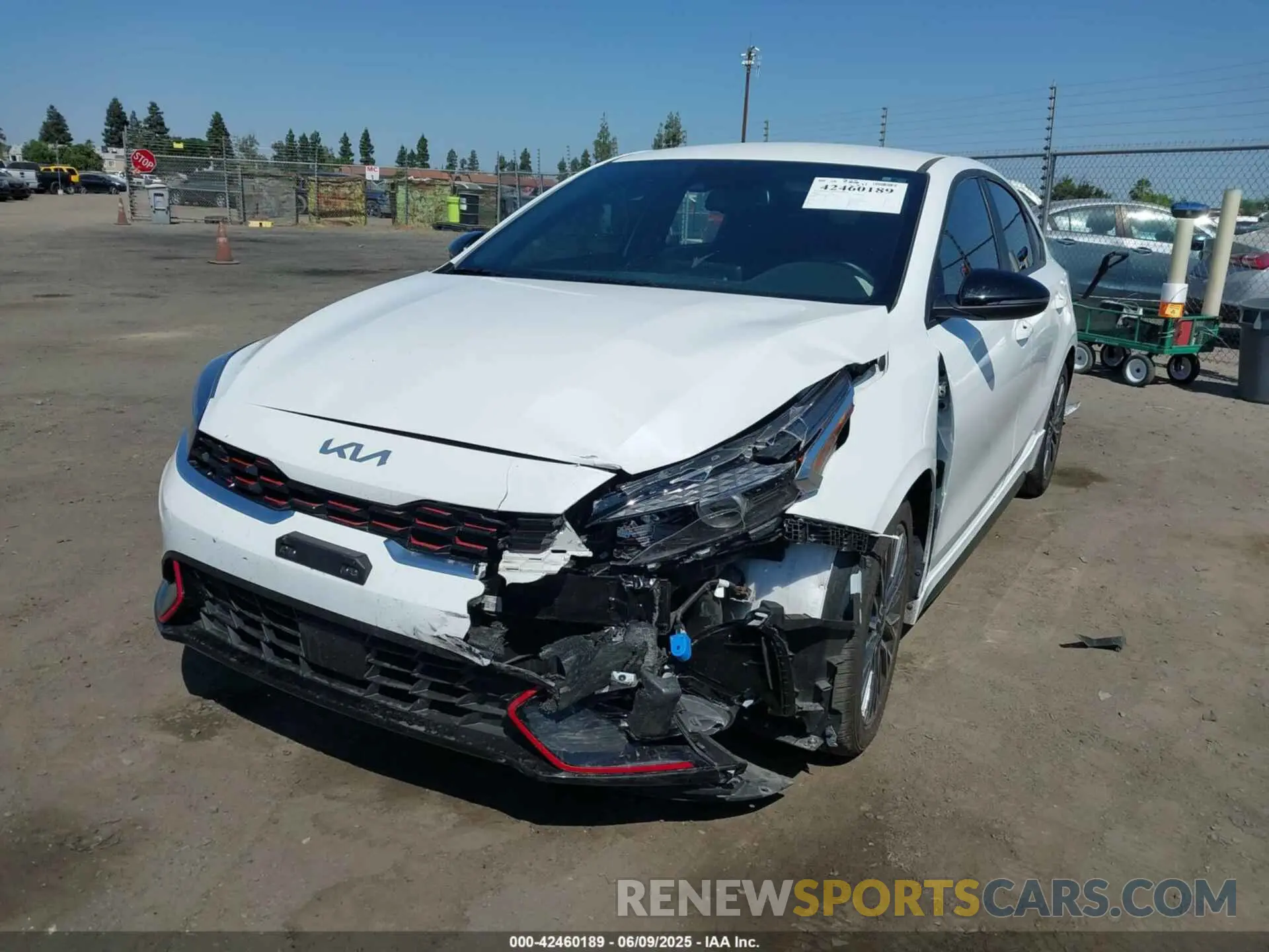 2 Фотография поврежденного автомобиля 3KPF54AD9RE838794 KIA FORTE 2024