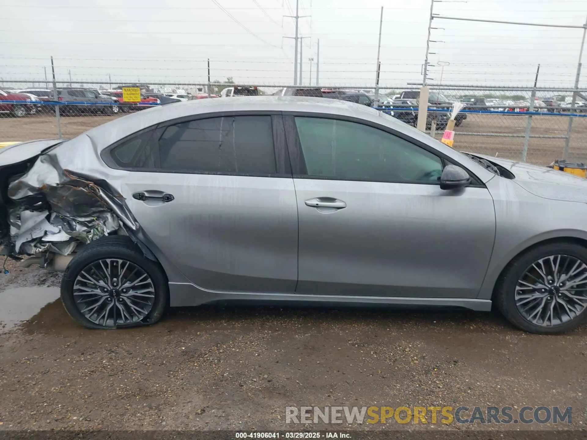13 Фотография поврежденного автомобиля 3KPF54ADXRE724304 KIA FORTE 2024