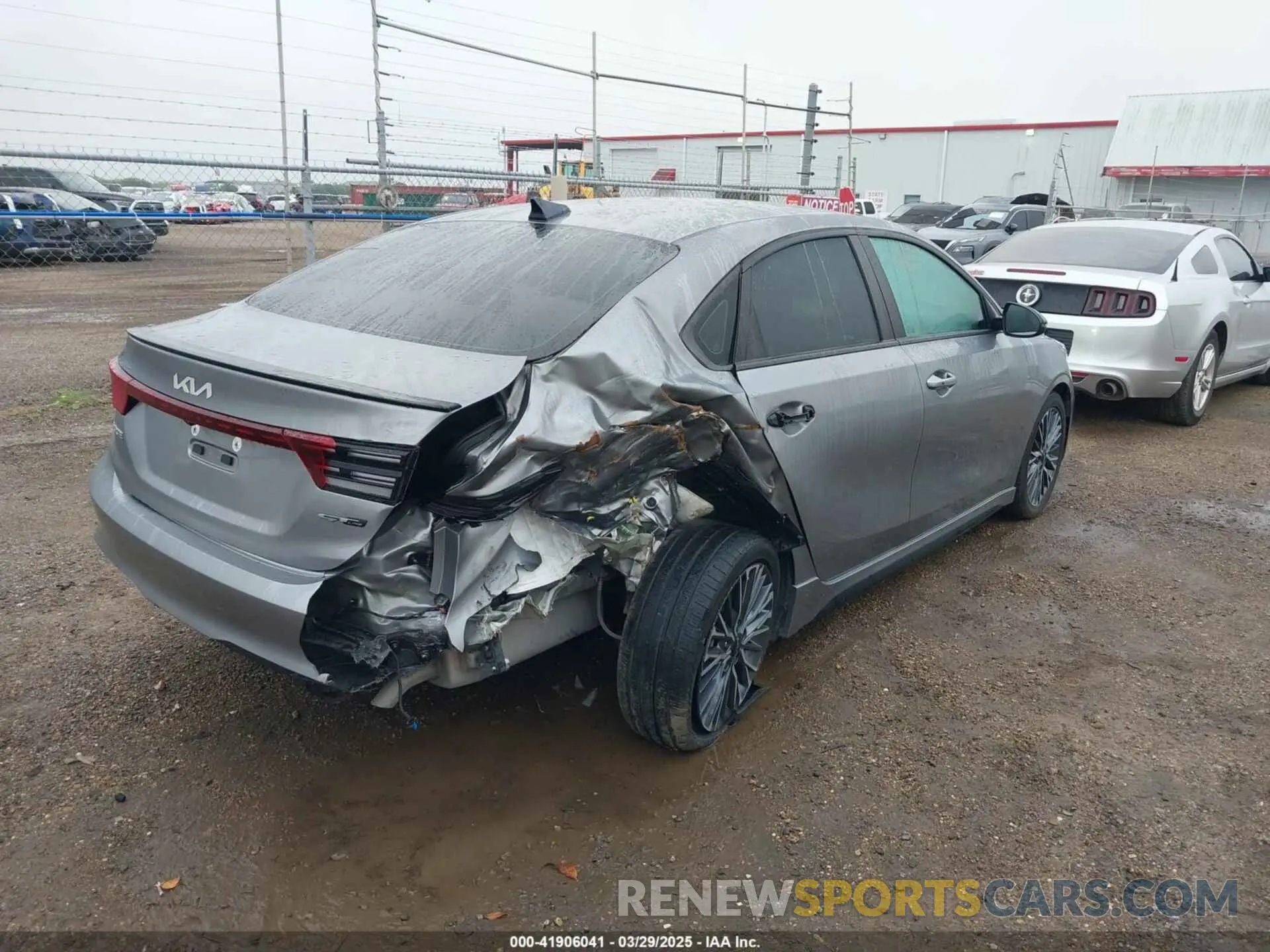 4 Фотография поврежденного автомобиля 3KPF54ADXRE724304 KIA FORTE 2024