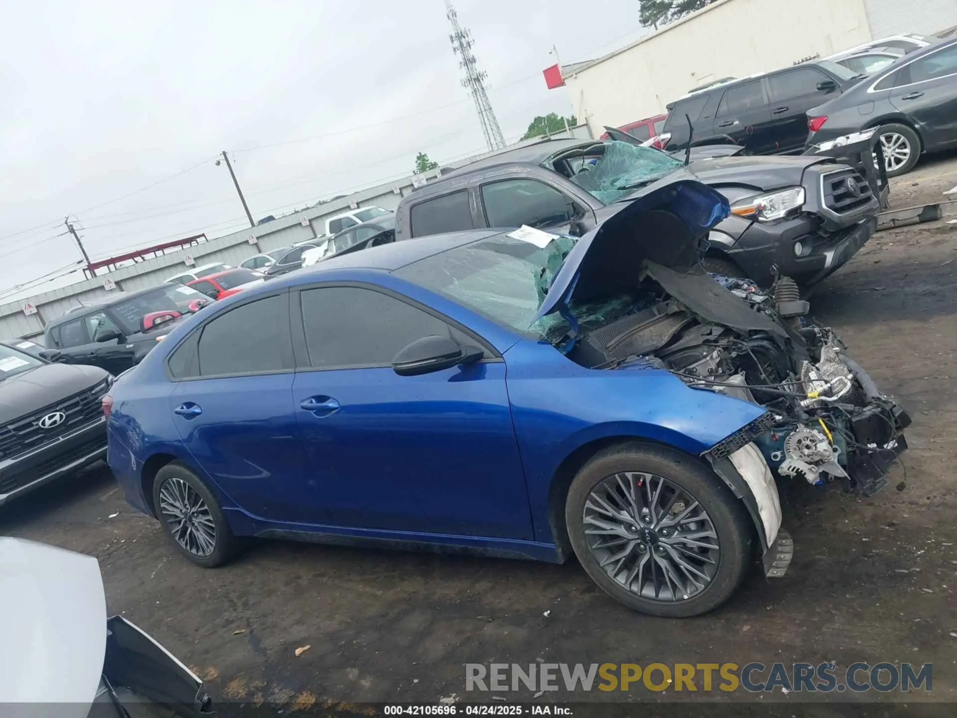 12 Photograph of a damaged car 3KPF54ADXRE758646 KIA FORTE 2024