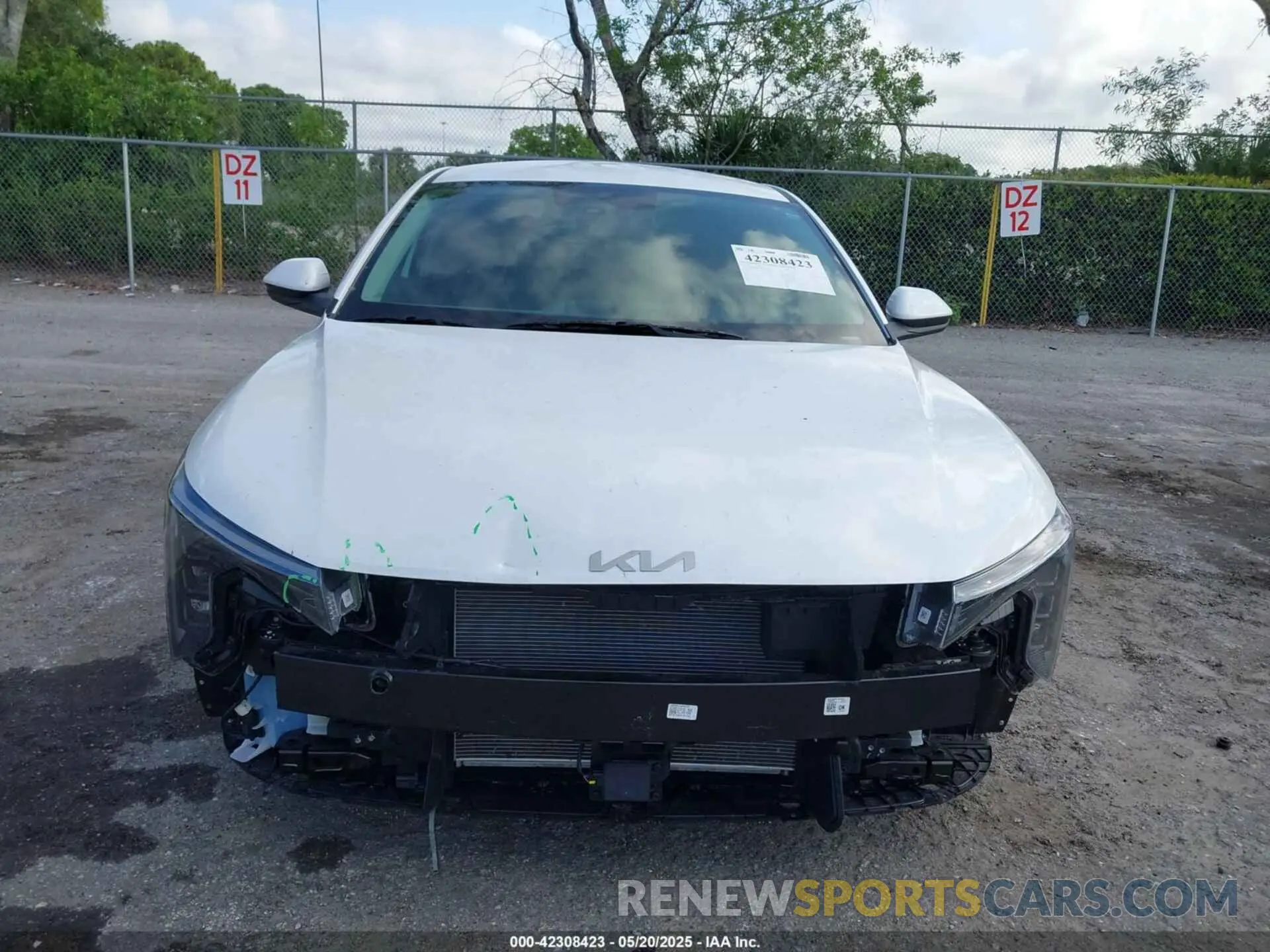 13 Photograph of a damaged car 3KPFT4DE1SE083270 KIA K4 2025