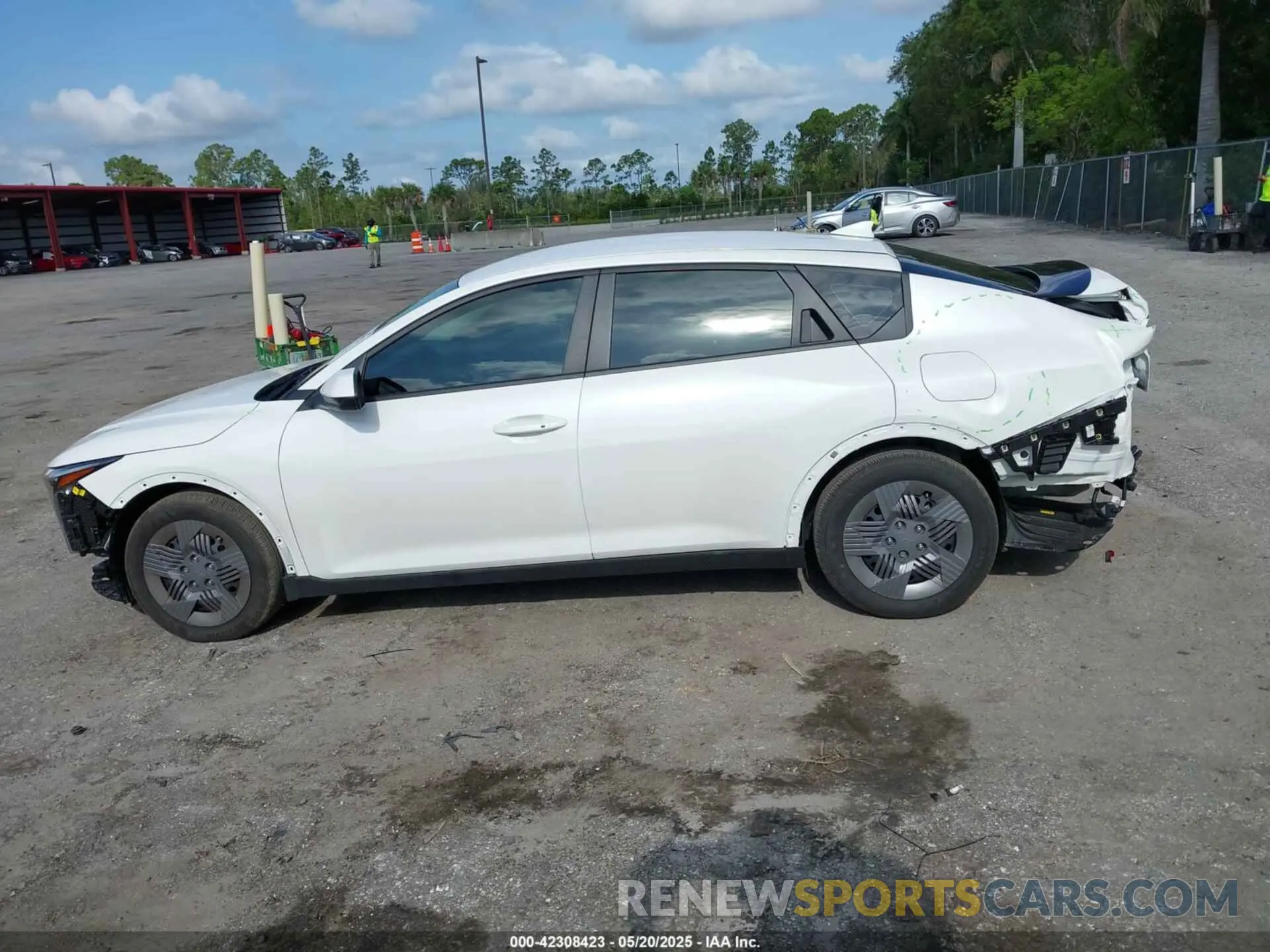 15 Photograph of a damaged car 3KPFT4DE1SE083270 KIA K4 2025