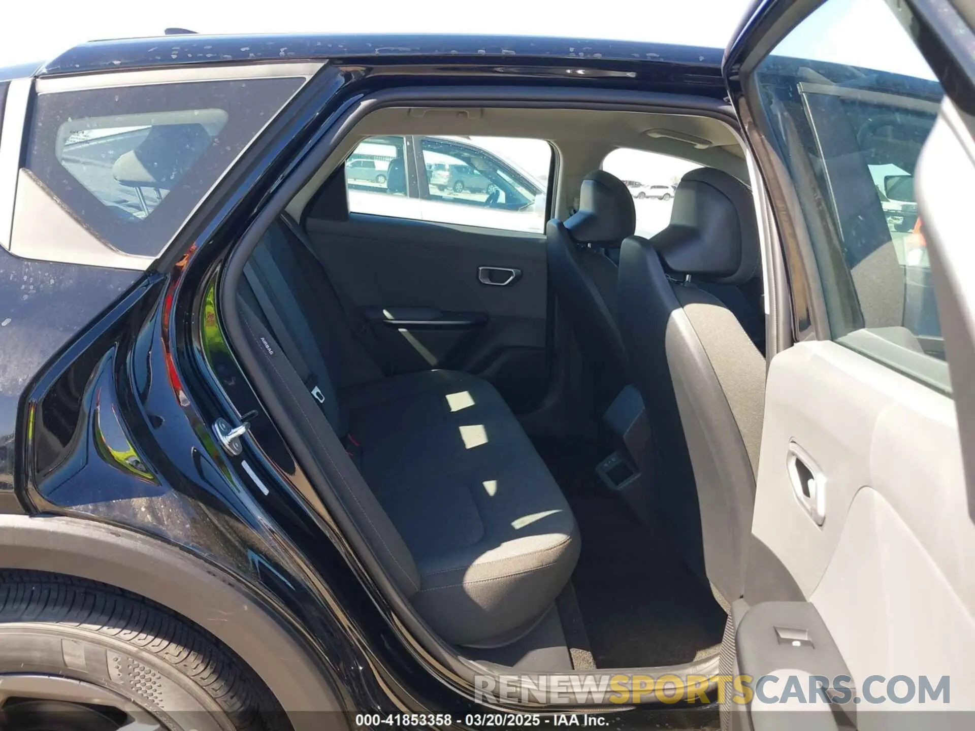 8 Фотография поврежденного автомобиля 3KPFT4DE2SE094889 KIA K4 2025