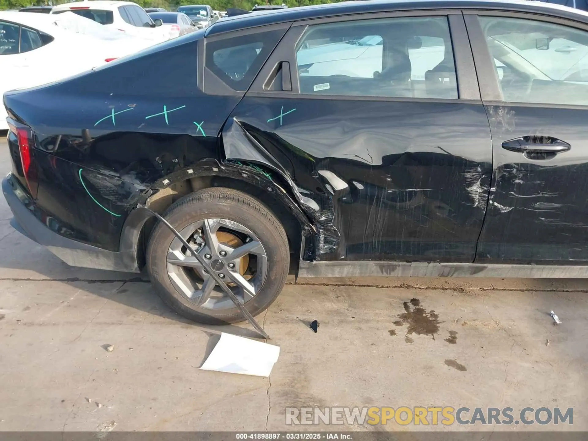 18 Photograph of a damaged car 3KPFT4DE3SE034734 KIA K4 2025