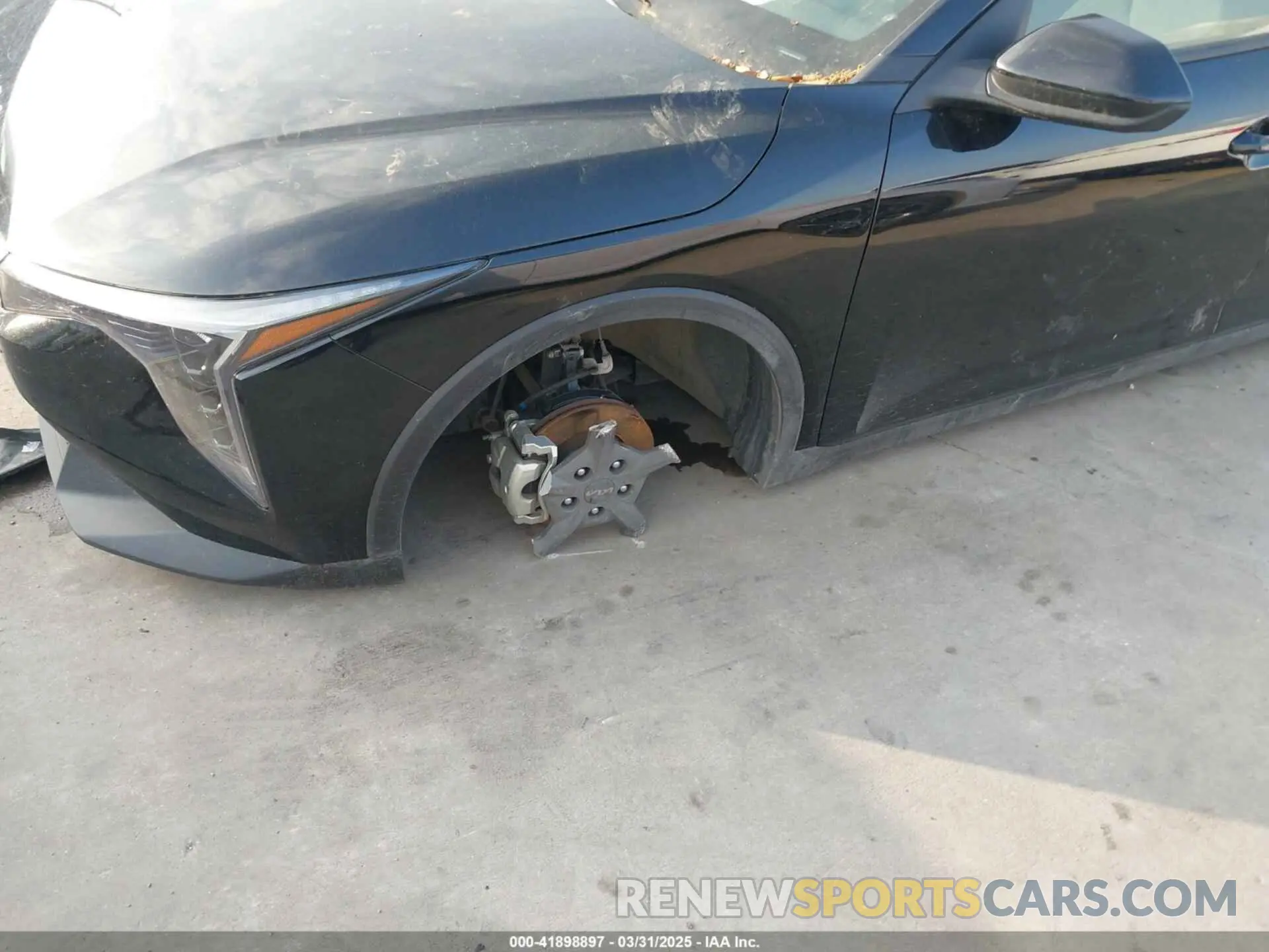 6 Photograph of a damaged car 3KPFT4DE3SE034734 KIA K4 2025