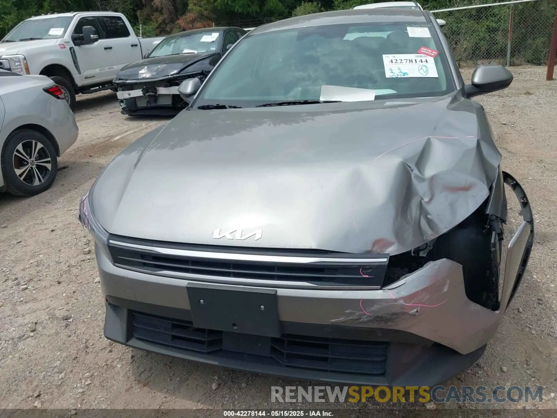 12 Photograph of a damaged car 3KPFT4DE7SE038320 KIA K4 2025