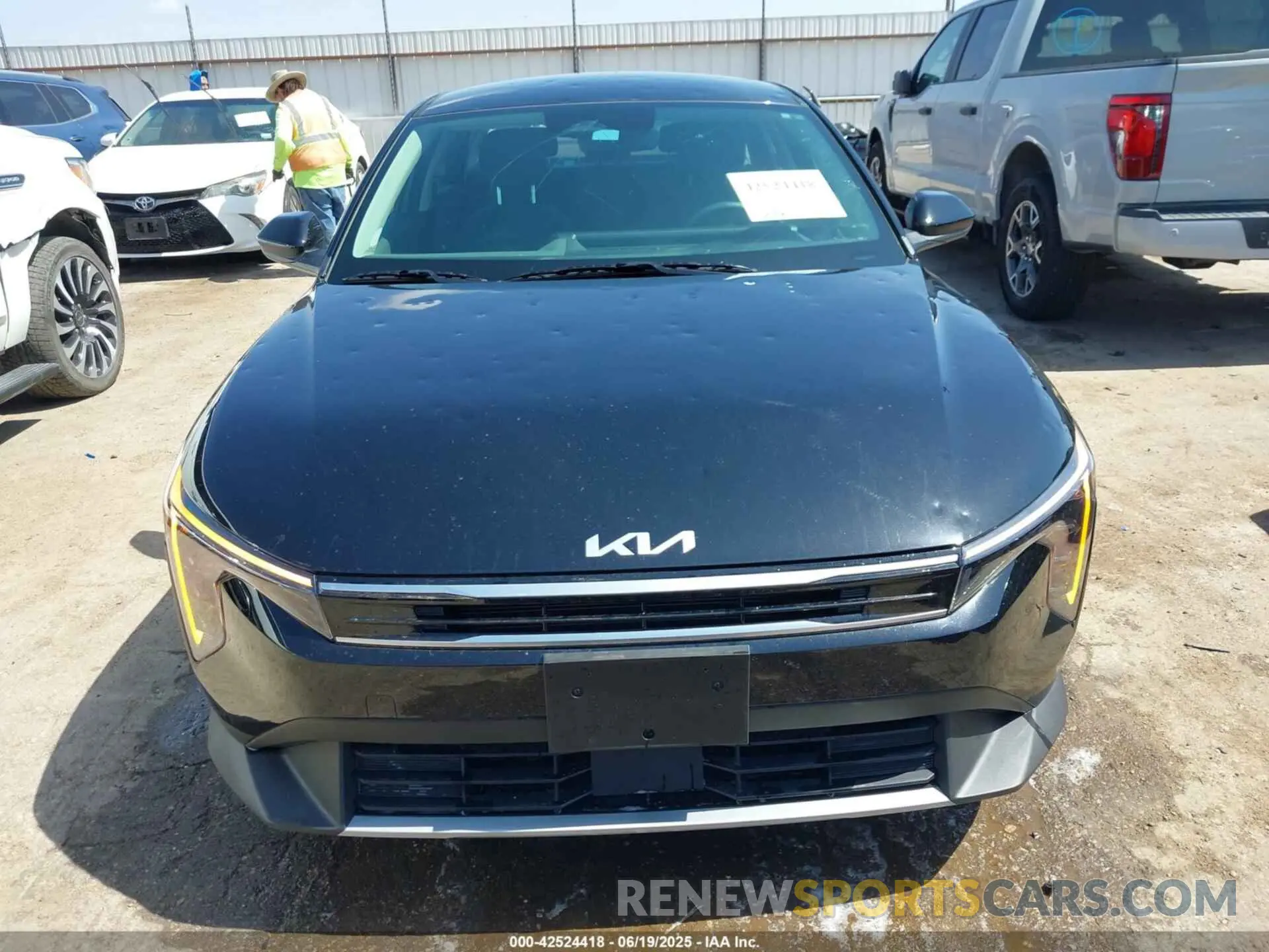 12 Photograph of a damaged car 3KPFU4DE6SE010554 KIA K4 2025
