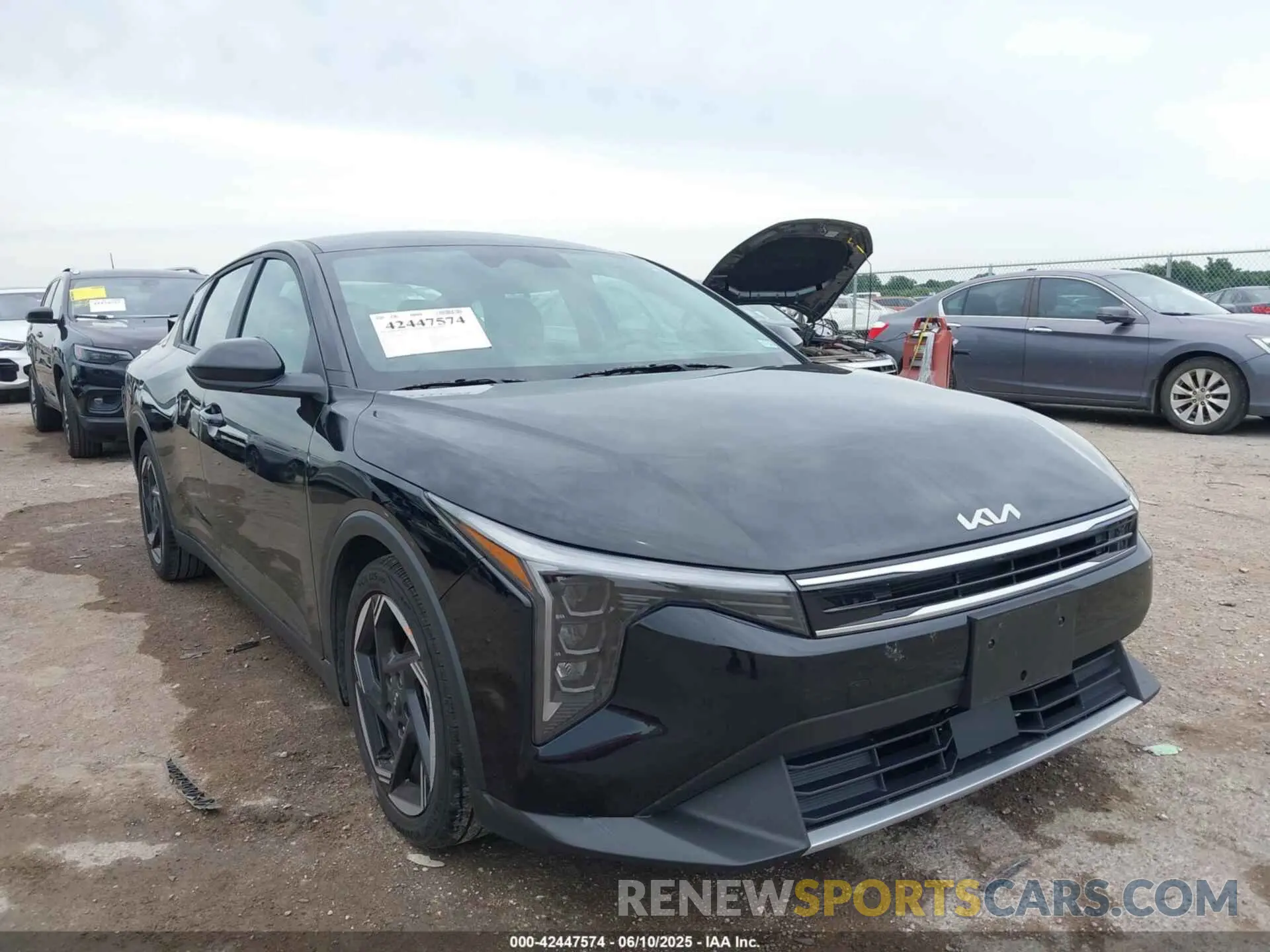 1 Фотография поврежденного автомобиля 3KPFU4DE9SE033567 KIA K4 2025