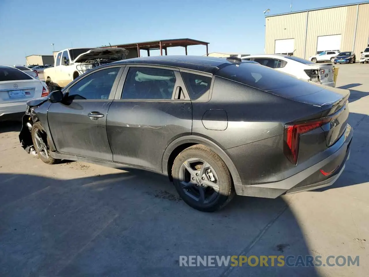 2 Фотография поврежденного автомобиля 3KPFT4DE2SE084718 KIA K4 LX 2025