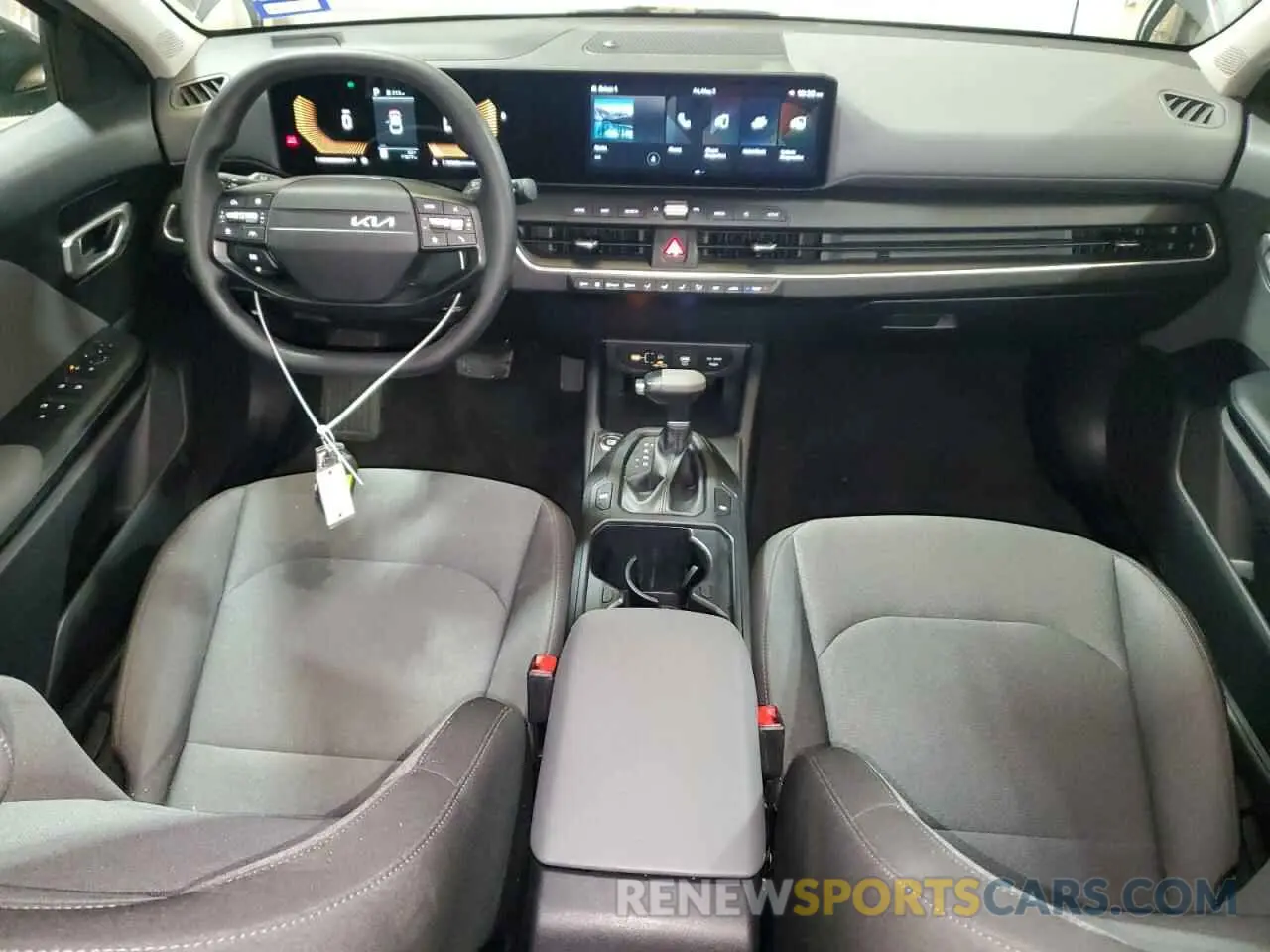 8 Фотография поврежденного автомобиля 3KPFT4DE3SE054188 KIA K4 LX 2025