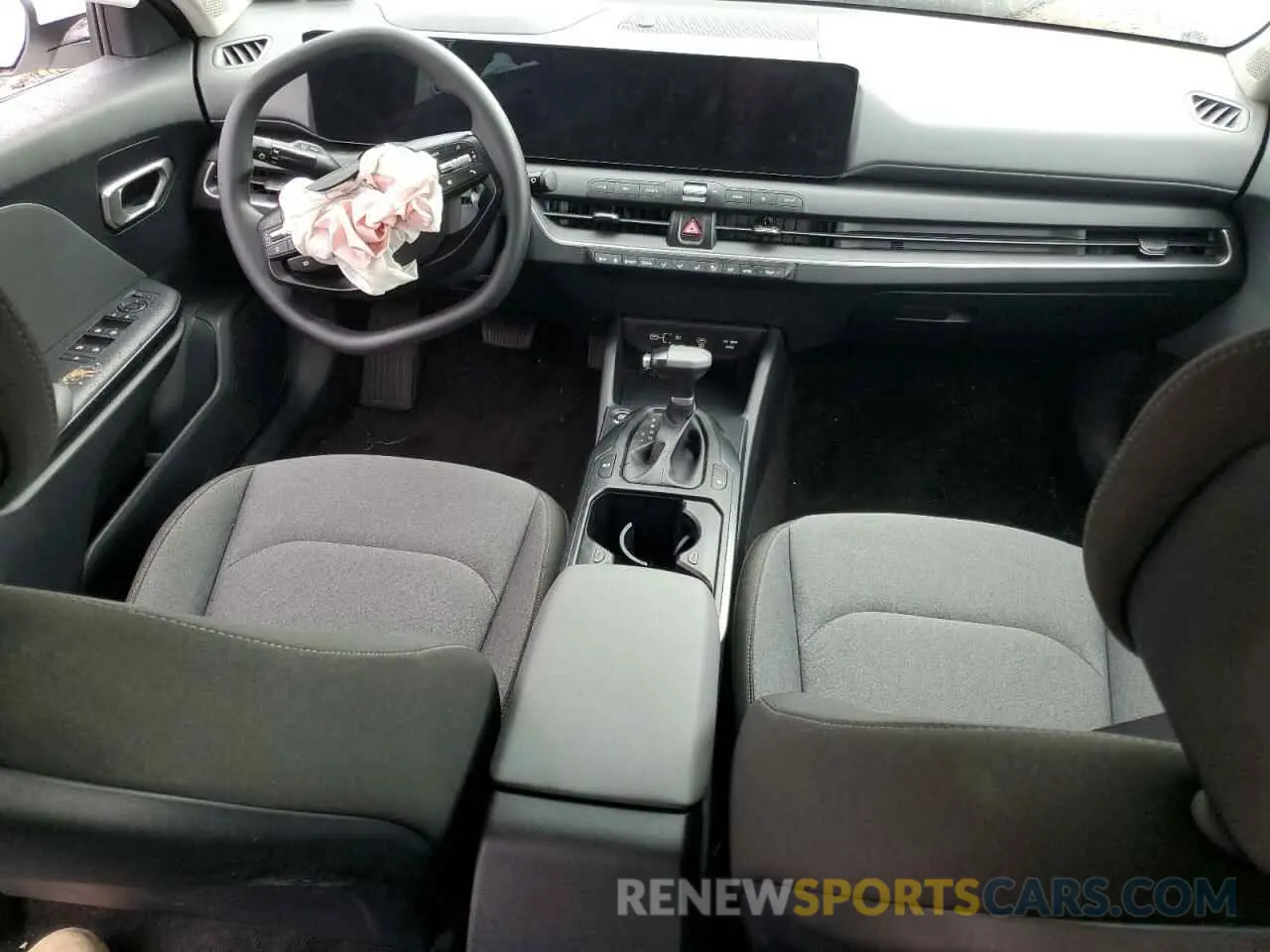 8 Фотография поврежденного автомобиля 3KPFT4DE3SE092200 KIA K4 LX 2025