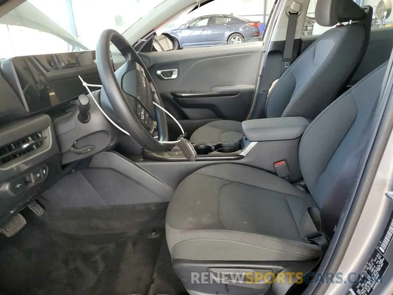 7 Фотография поврежденного автомобиля 3KPFT4DE8SE038309 KIA K4 LX 2025
