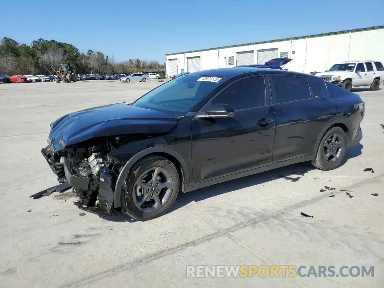 1 Photograph of a damaged car 3KPFT4DEXSE009703 KIA K4 LX 2025