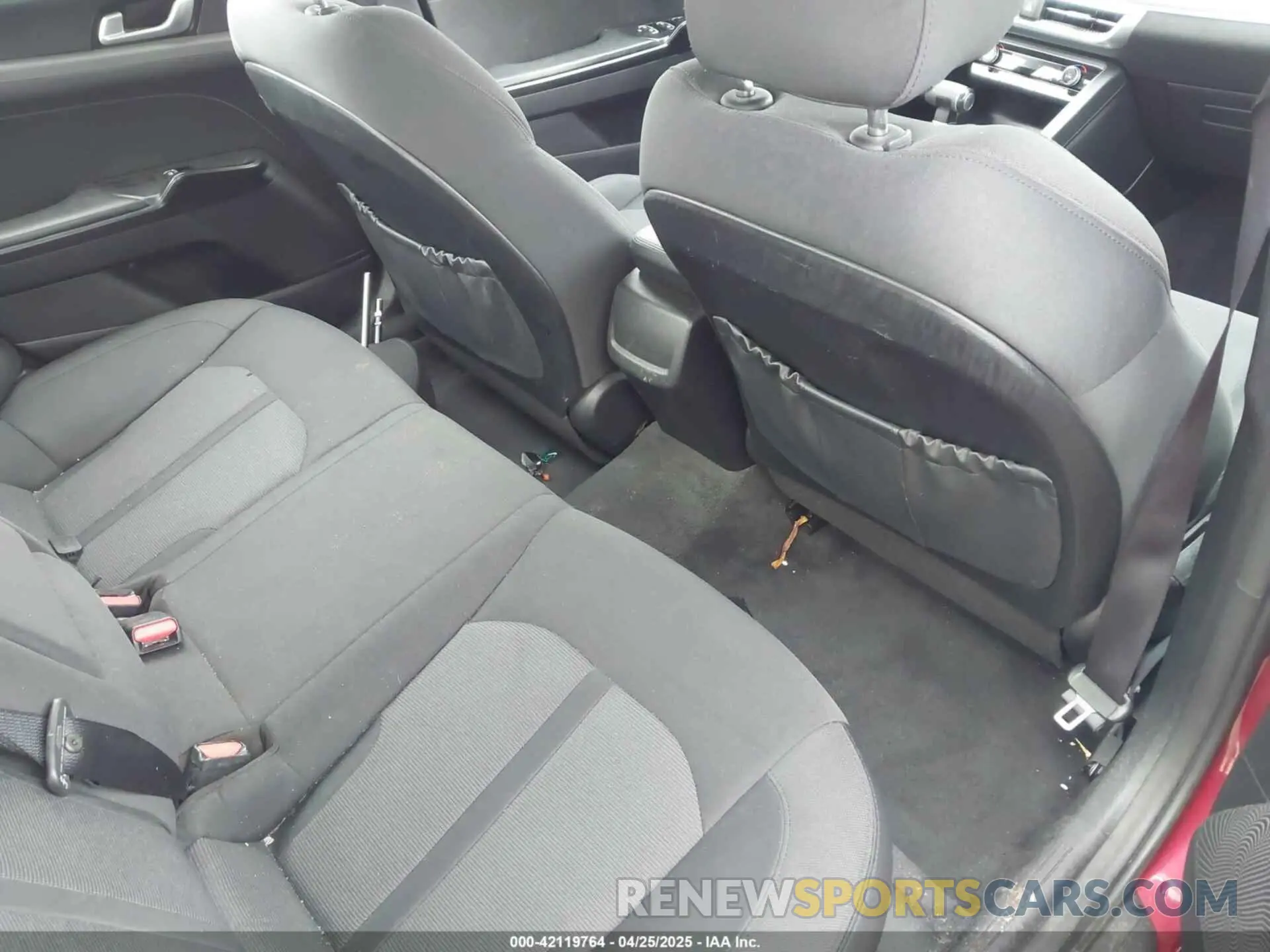 8 Photograph of a damaged car 5XXG14J21MG017526 KIA K5 2021