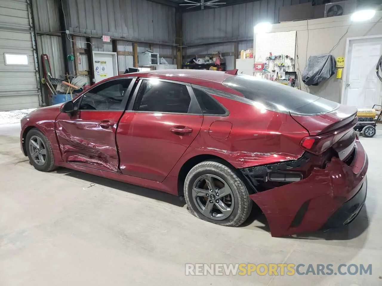 2 Photograph of a damaged car 5XXG14J21MG021169 KIA K5 2021