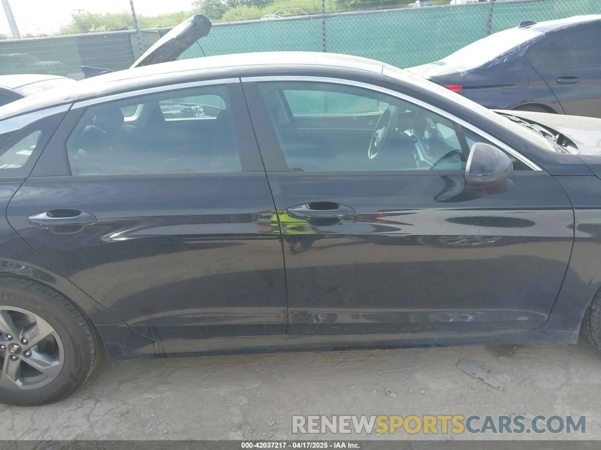 13 Фотография поврежденного автомобиля 5XXG14J23MG051922 KIA K5 2021