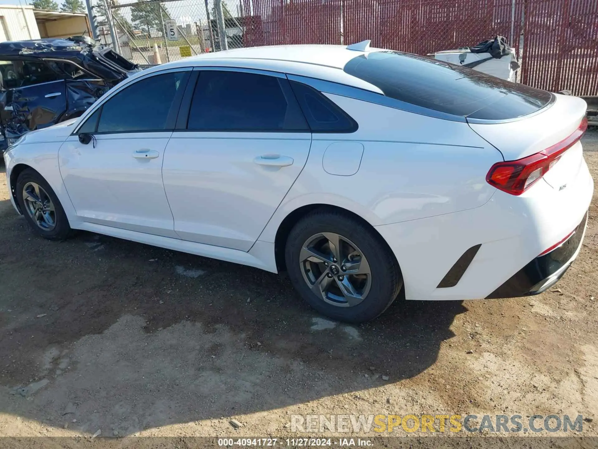 3 Фотография поврежденного автомобиля 5XXG14J24MG010067 KIA K5 2021