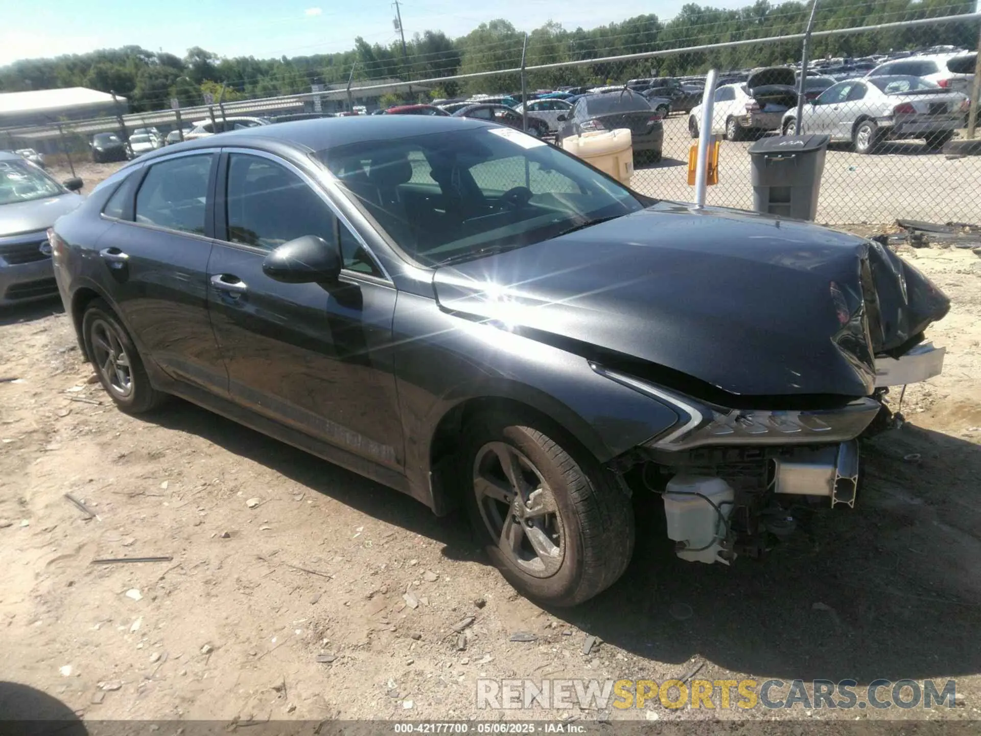 1 Photograph of a damaged car 5XXG14J25MG017125 KIA K5 2021