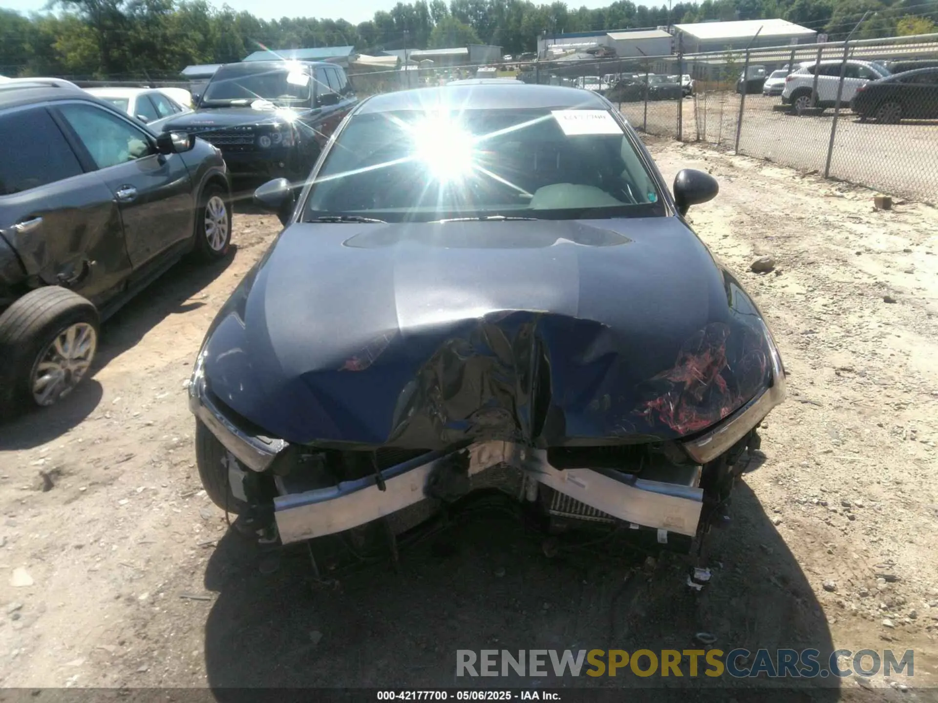 12 Photograph of a damaged car 5XXG14J25MG017125 KIA K5 2021
