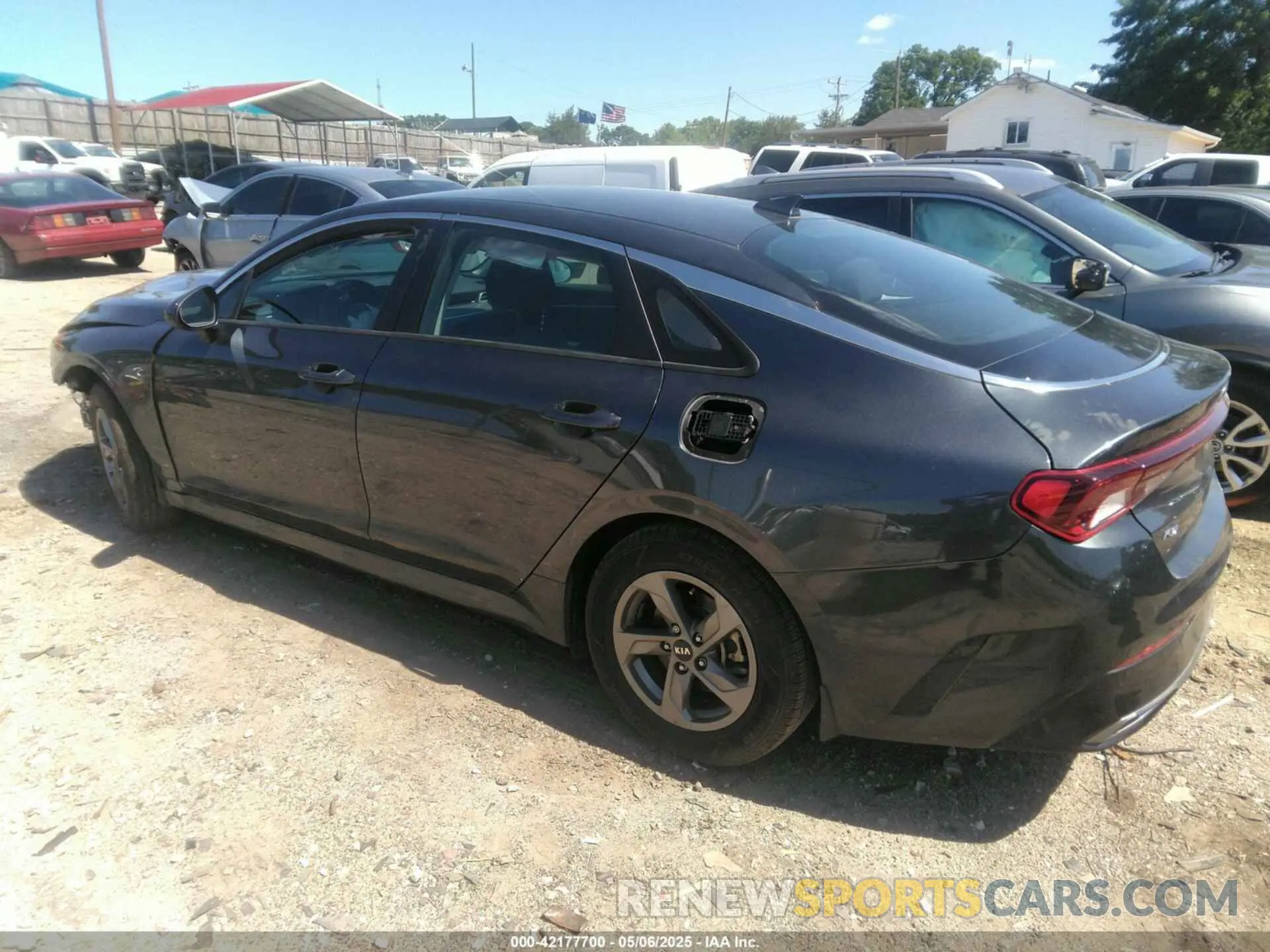 3 Photograph of a damaged car 5XXG14J25MG017125 KIA K5 2021