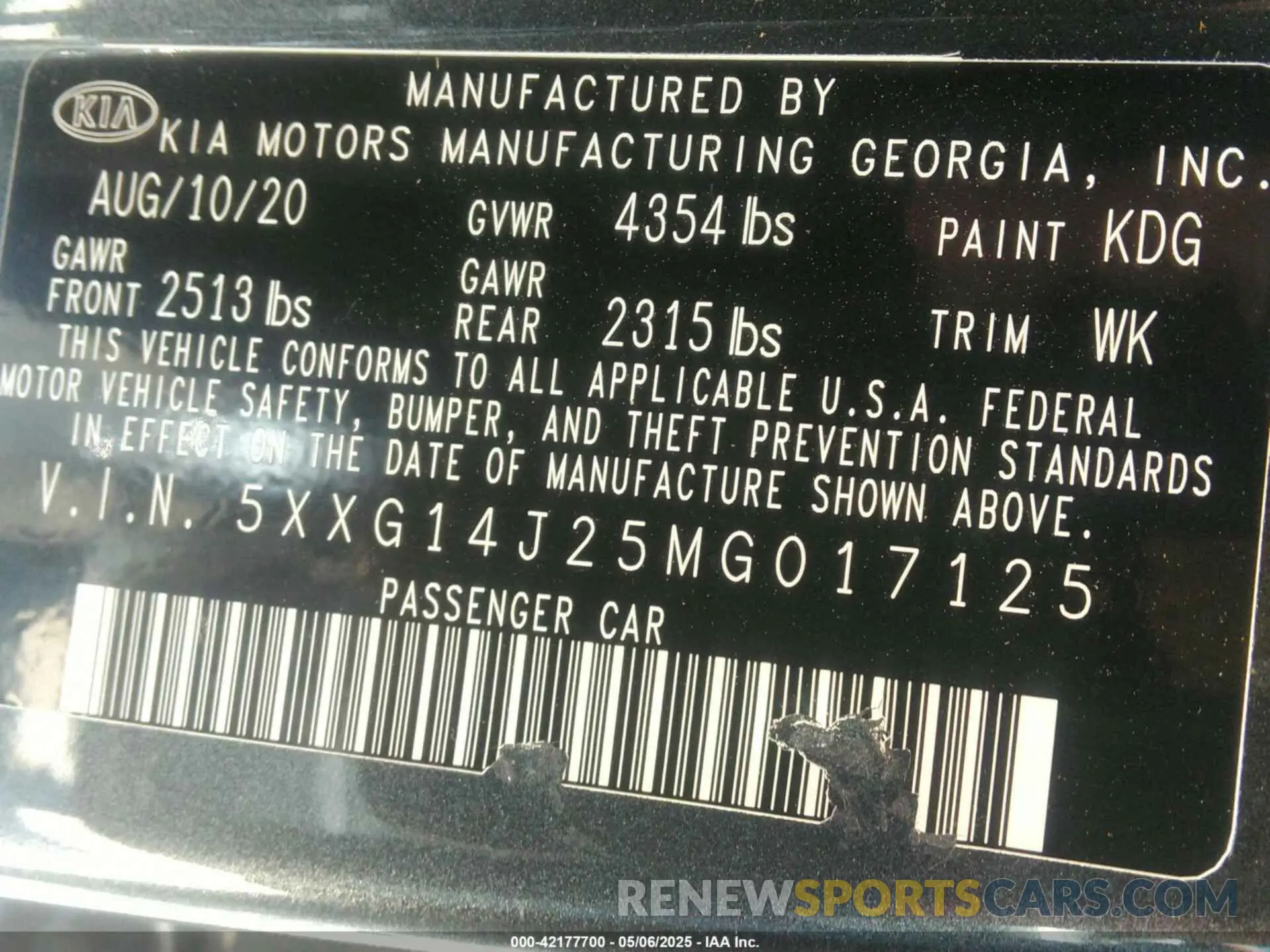 9 Photograph of a damaged car 5XXG14J25MG017125 KIA K5 2021