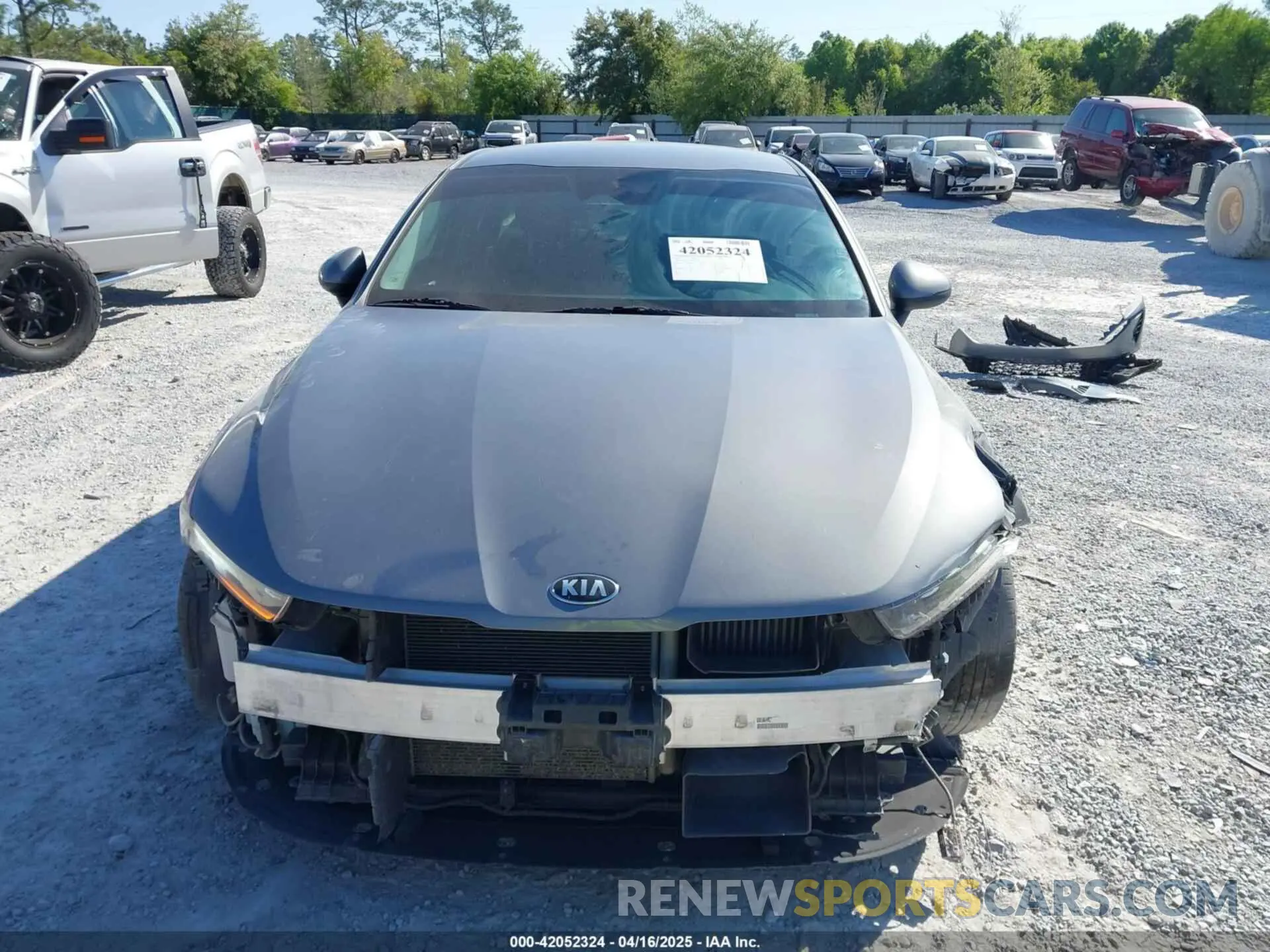 12 Photograph of a damaged car 5XXG14J25MG021319 KIA K5 2021