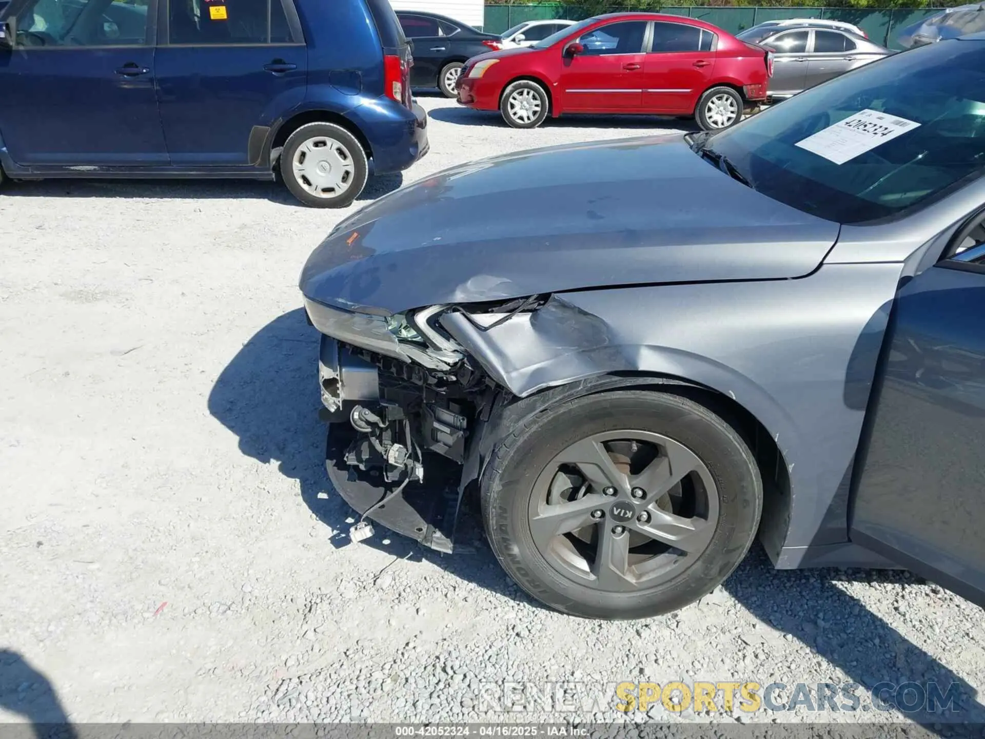 6 Photograph of a damaged car 5XXG14J25MG021319 KIA K5 2021