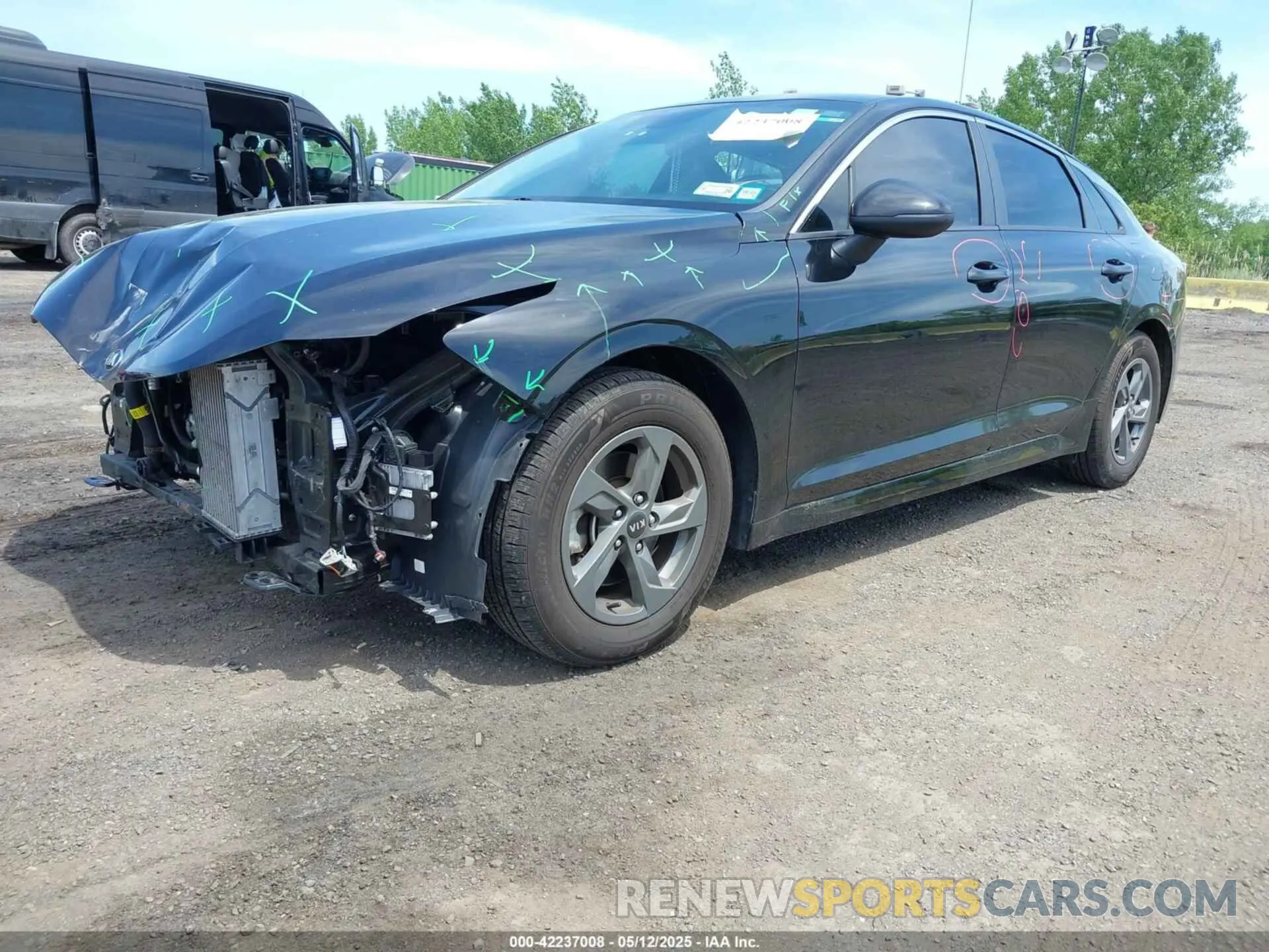2 Photograph of a damaged car 5XXG14J25MG052084 KIA K5 2021