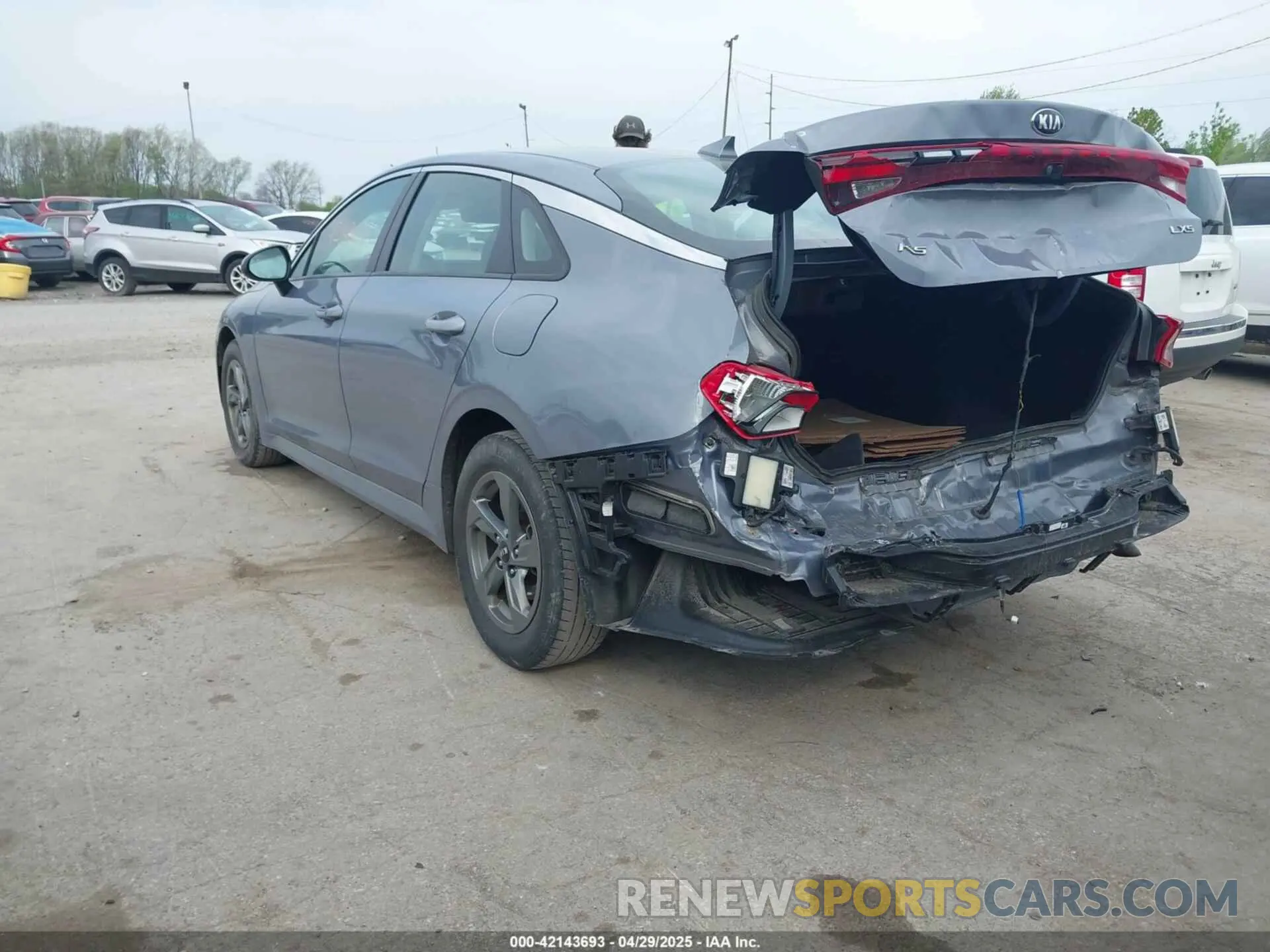 3 Photograph of a damaged car 5XXG14J26MG015903 KIA K5 2021