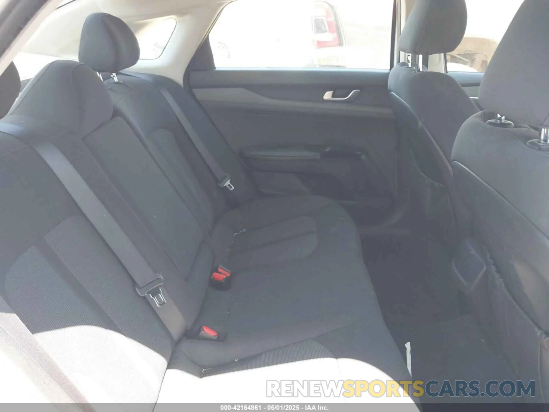 8 Фотография поврежденного автомобиля 5XXG14J28MG046070 KIA K5 2021