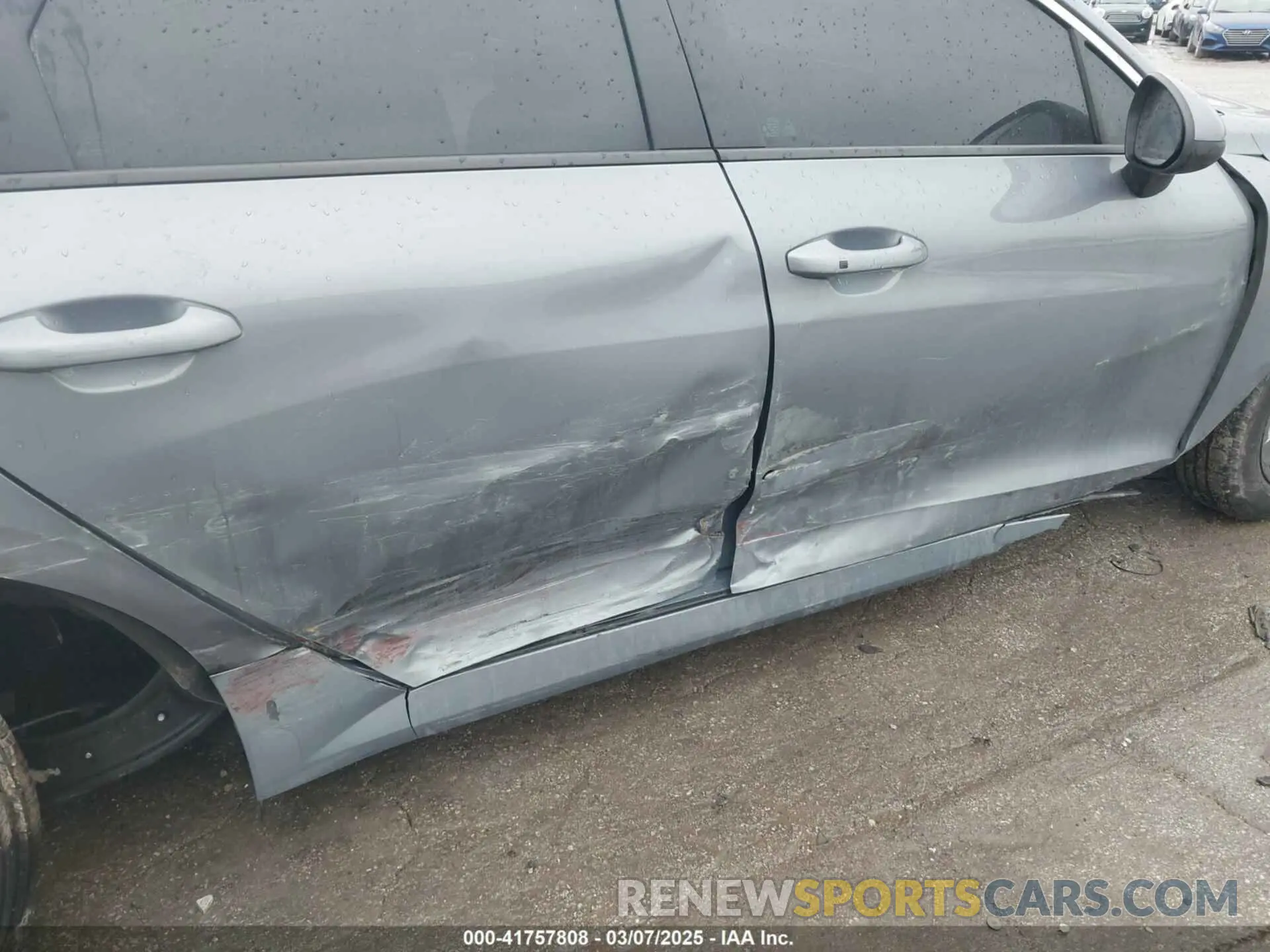 6 Photograph of a damaged car 5XXG14J2XMG062979 KIA K5 2021