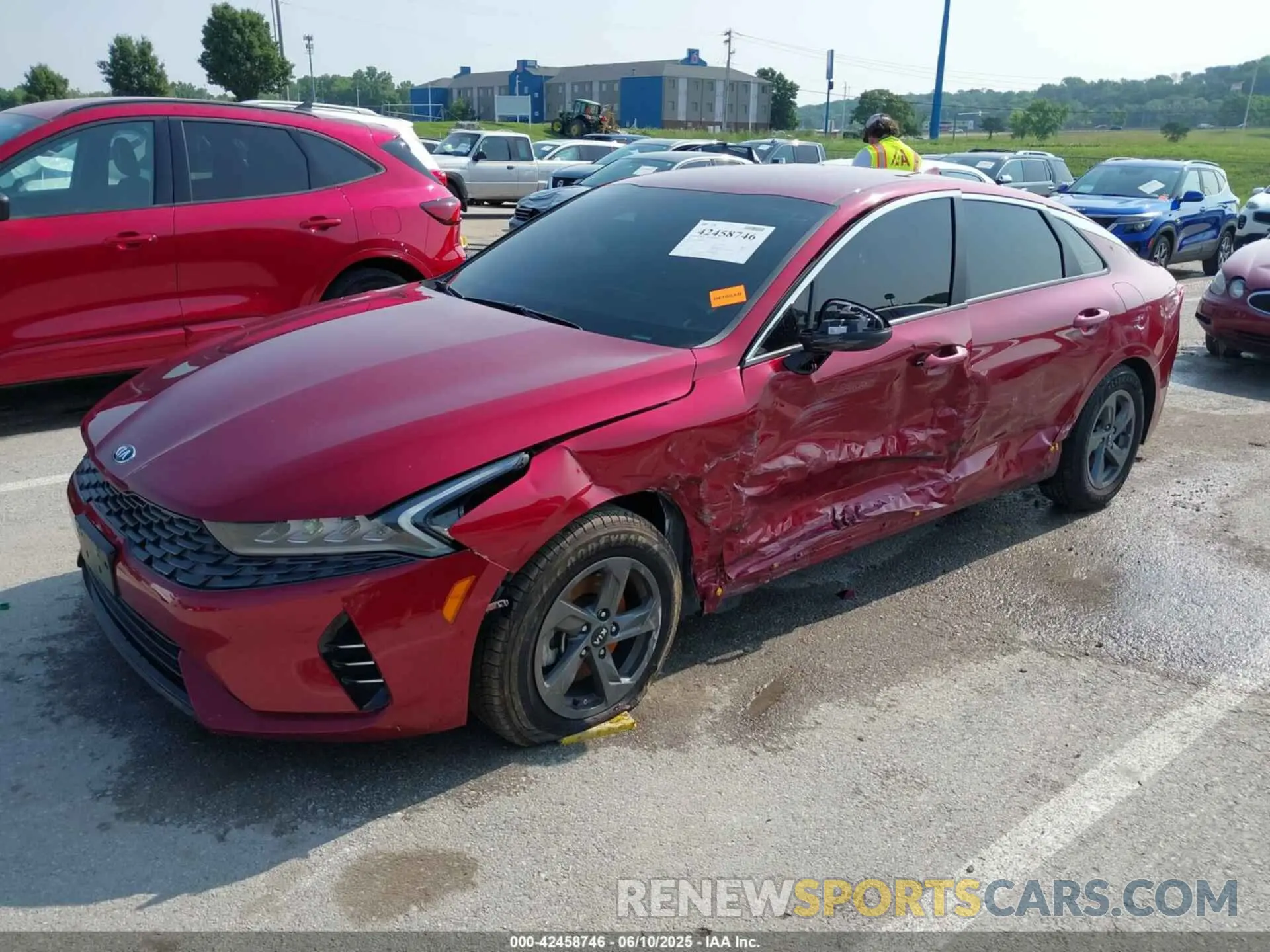 2 Photograph of a damaged car 5XXG24J2XMG026559 KIA K5 2021