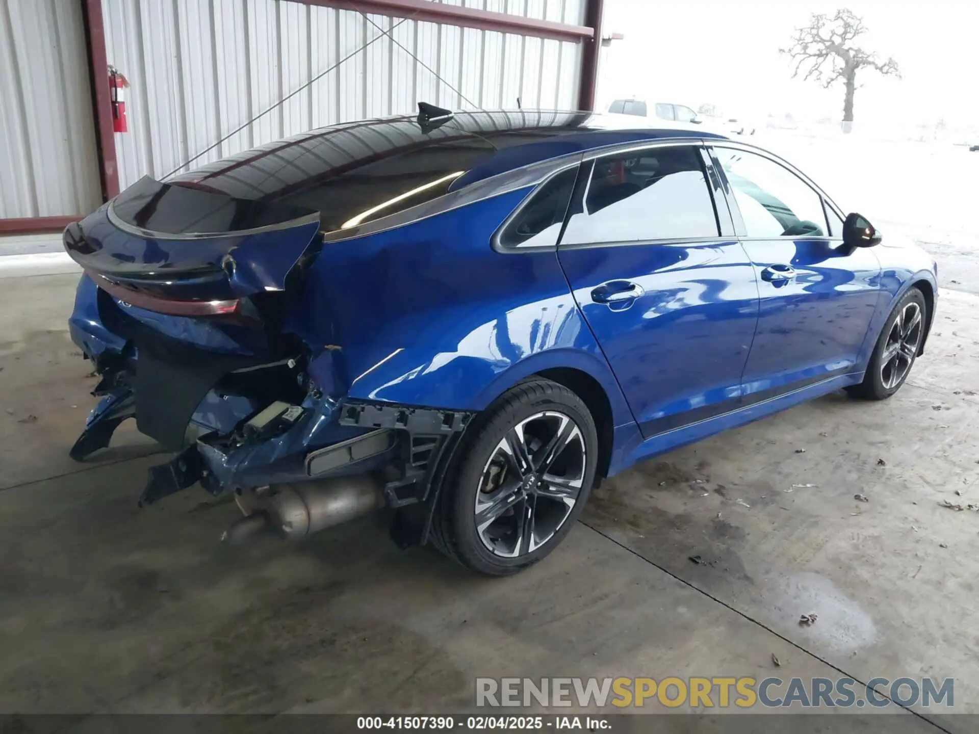 4 Photograph of a damaged car 5XXG64J20MG080716 KIA K5 2021