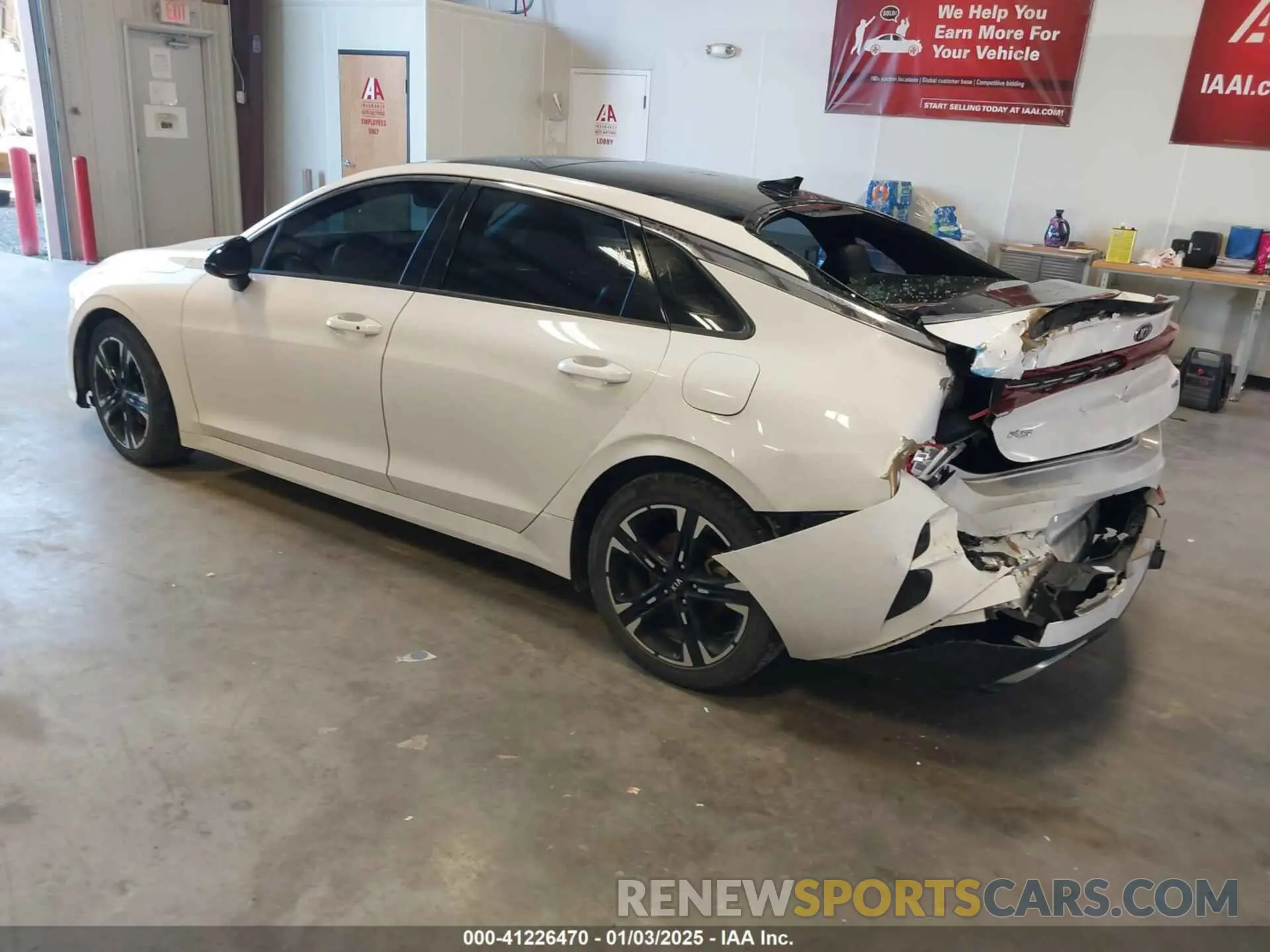 3 Photograph of a damaged car 5XXG64J21MG081566 KIA K5 2021