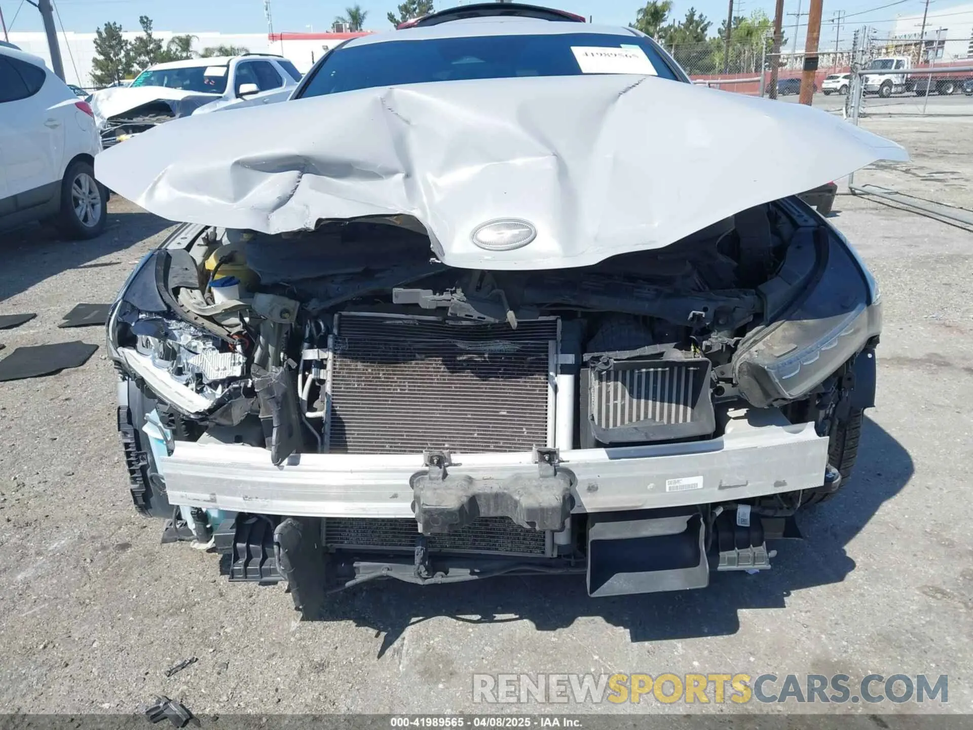 6 Photograph of a damaged car 5XXG64J25MG025680 KIA K5 2021