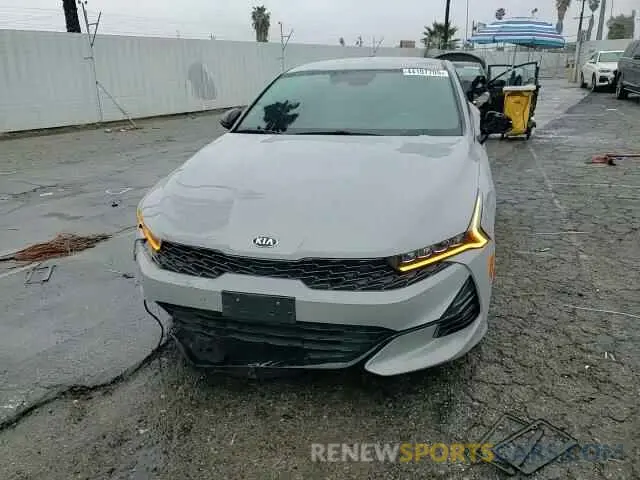 11 Photograph of a damaged car 5XXG64J25MG051146 KIA K5 2021