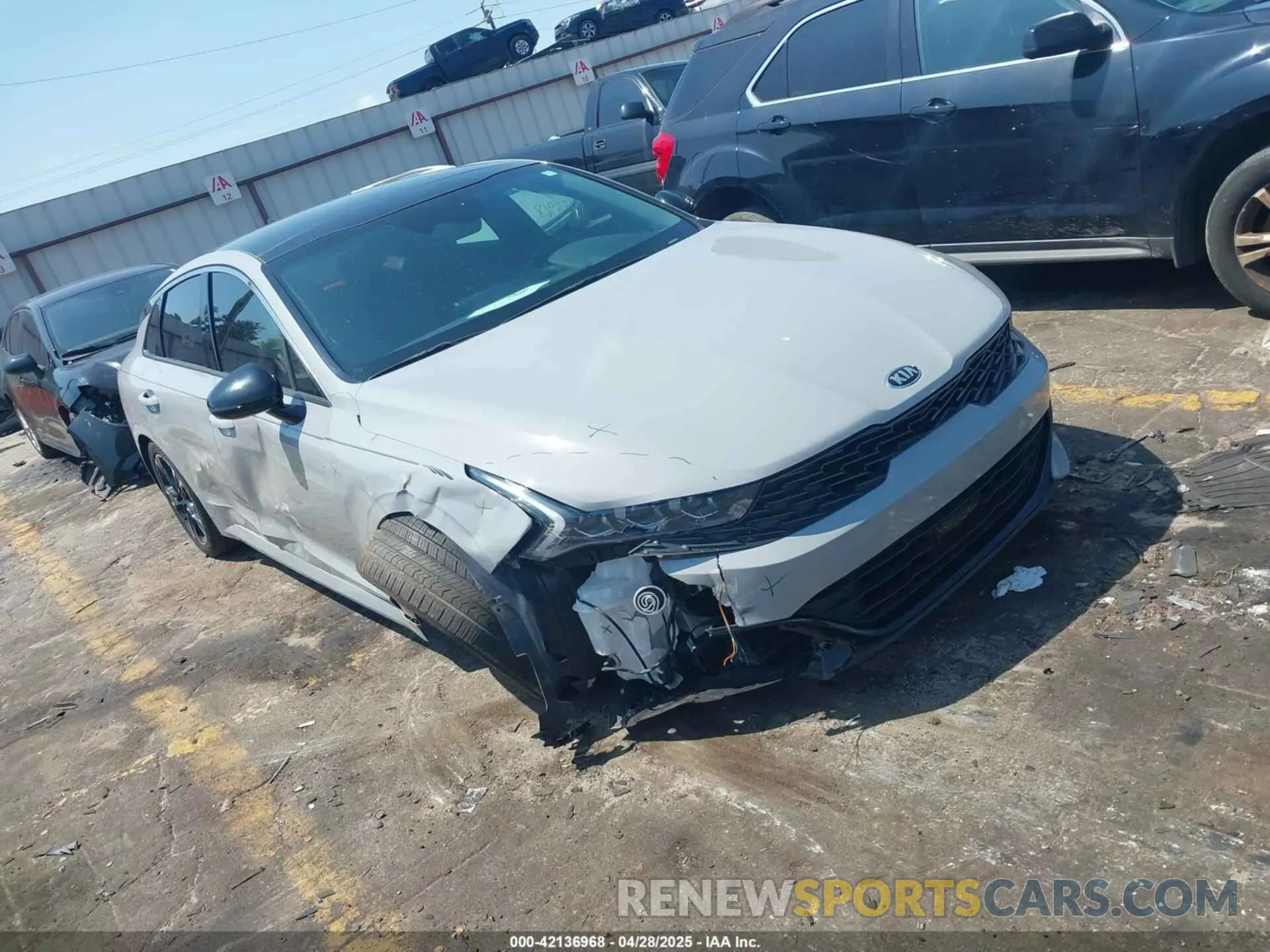 1 Photograph of a damaged car 5XXG64J26MG070398 KIA K5 2021