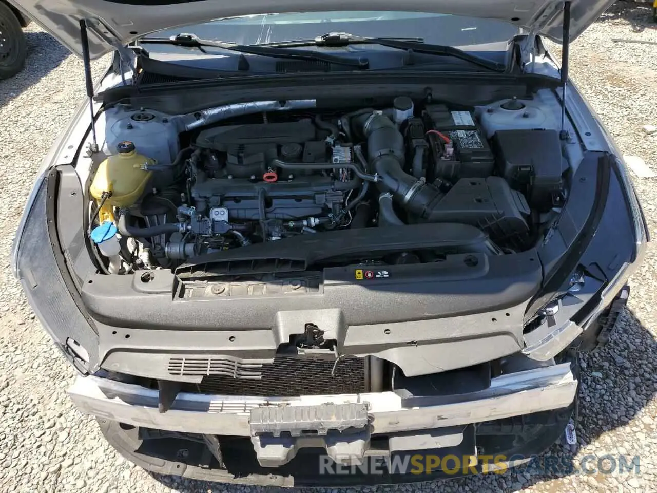 13 Photograph of a damaged car 5XXG64J27MG022120 KIA K5 2021