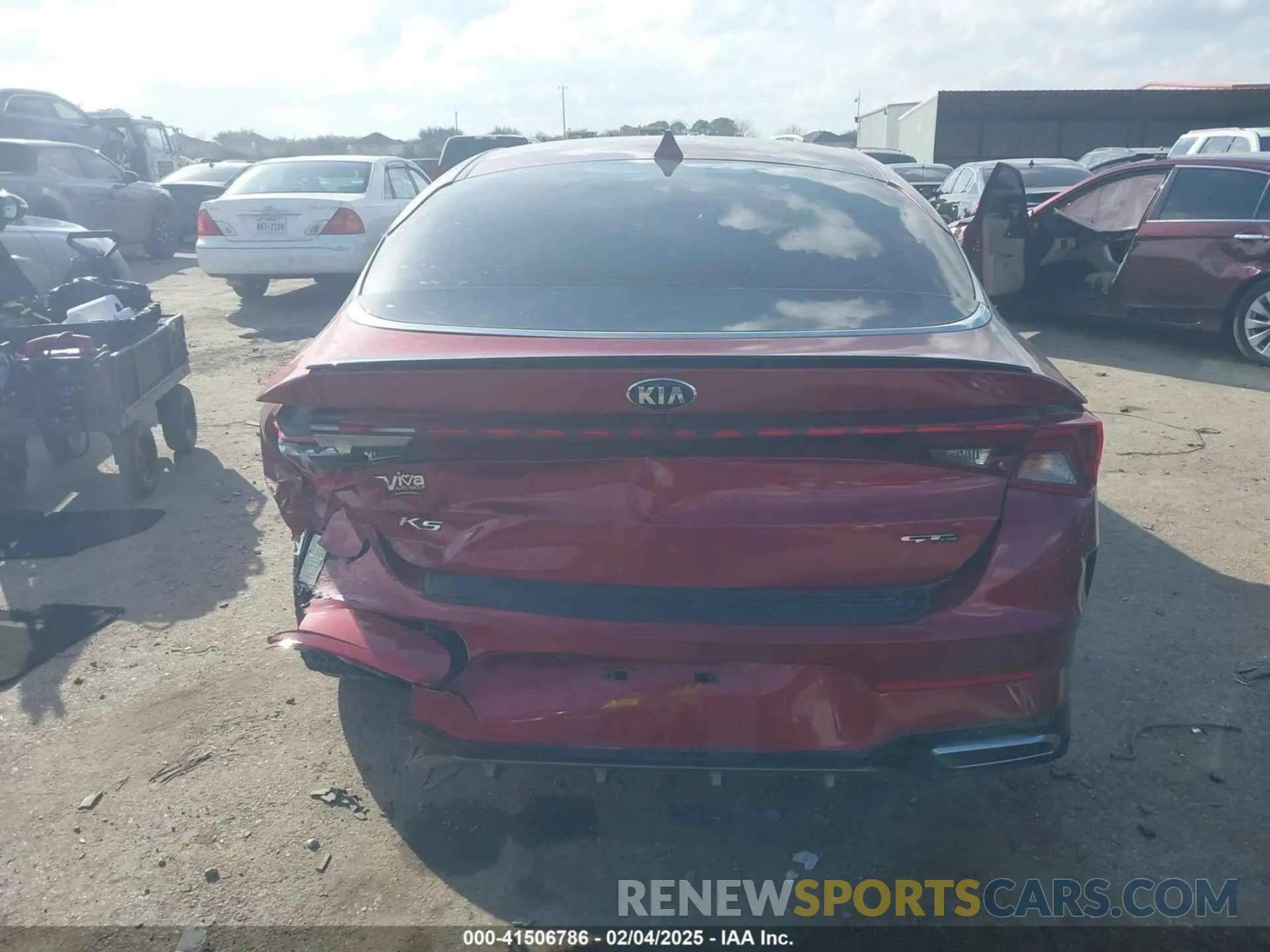 16 Photograph of a damaged car 5XXG64J29MG018344 KIA K5 2021